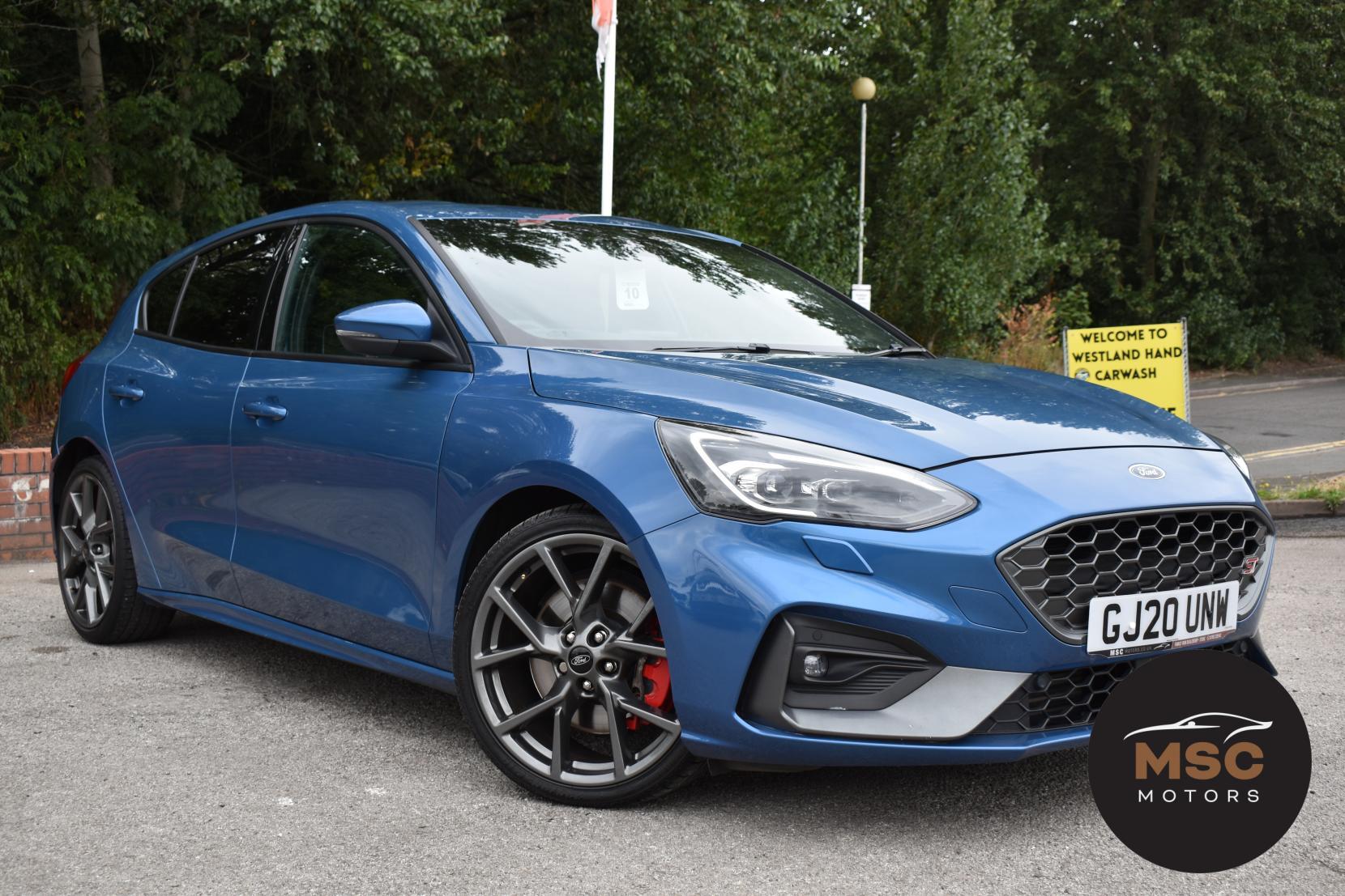 Ford Focus view 2