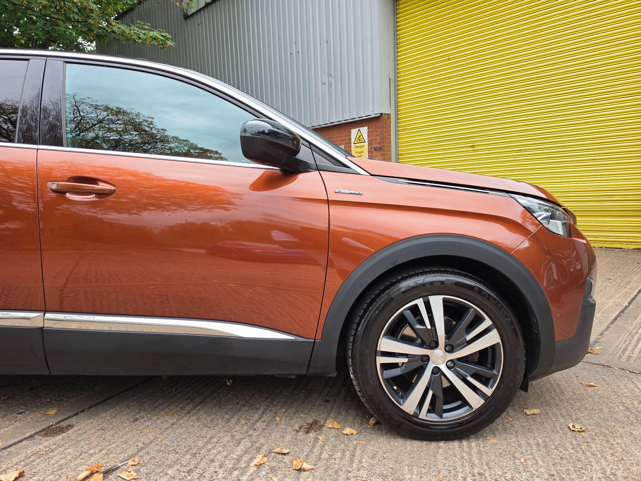 Peugeot 3008 view 7