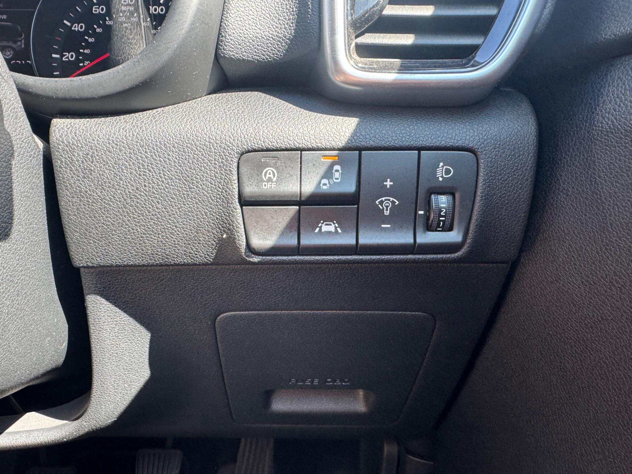 Kia Sportage view 34