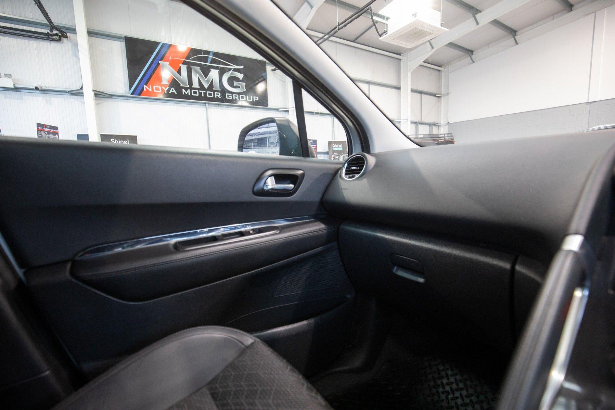 Peugeot 3008 view 29