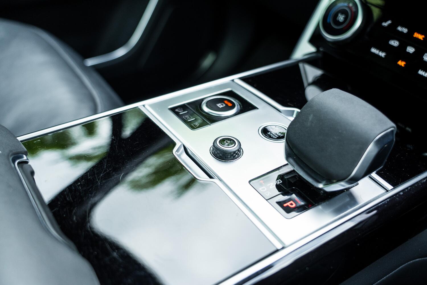 Land Rover Range Rover view 44