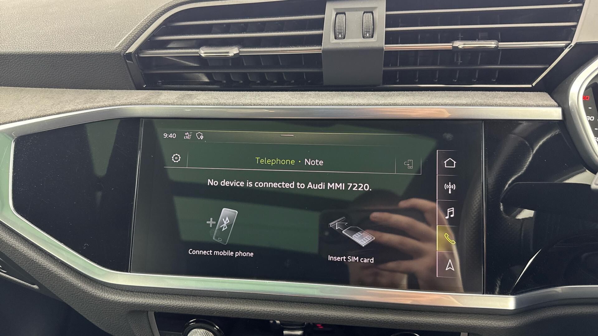 Audi Q3 view 34