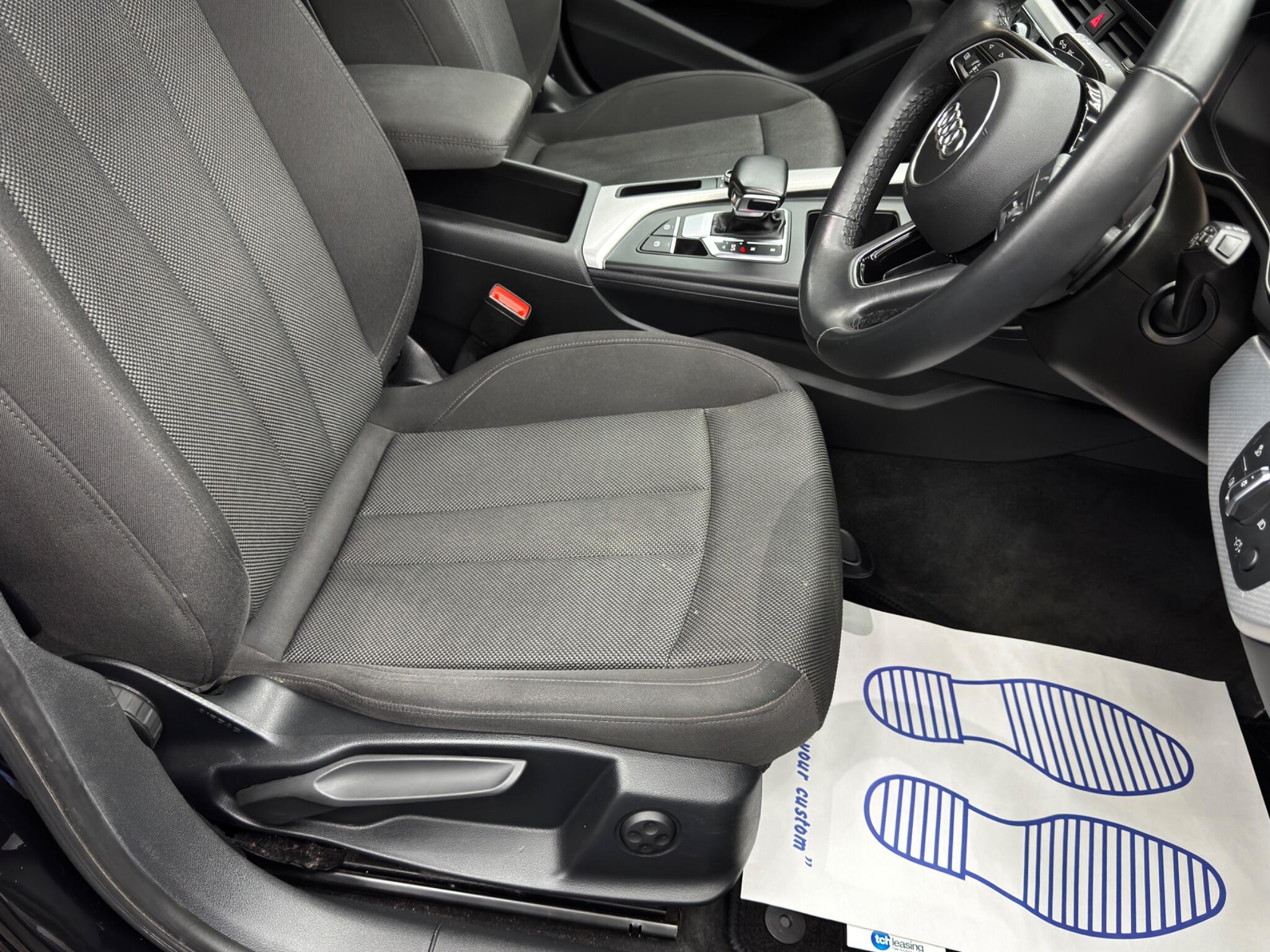 Audi A4 view 13