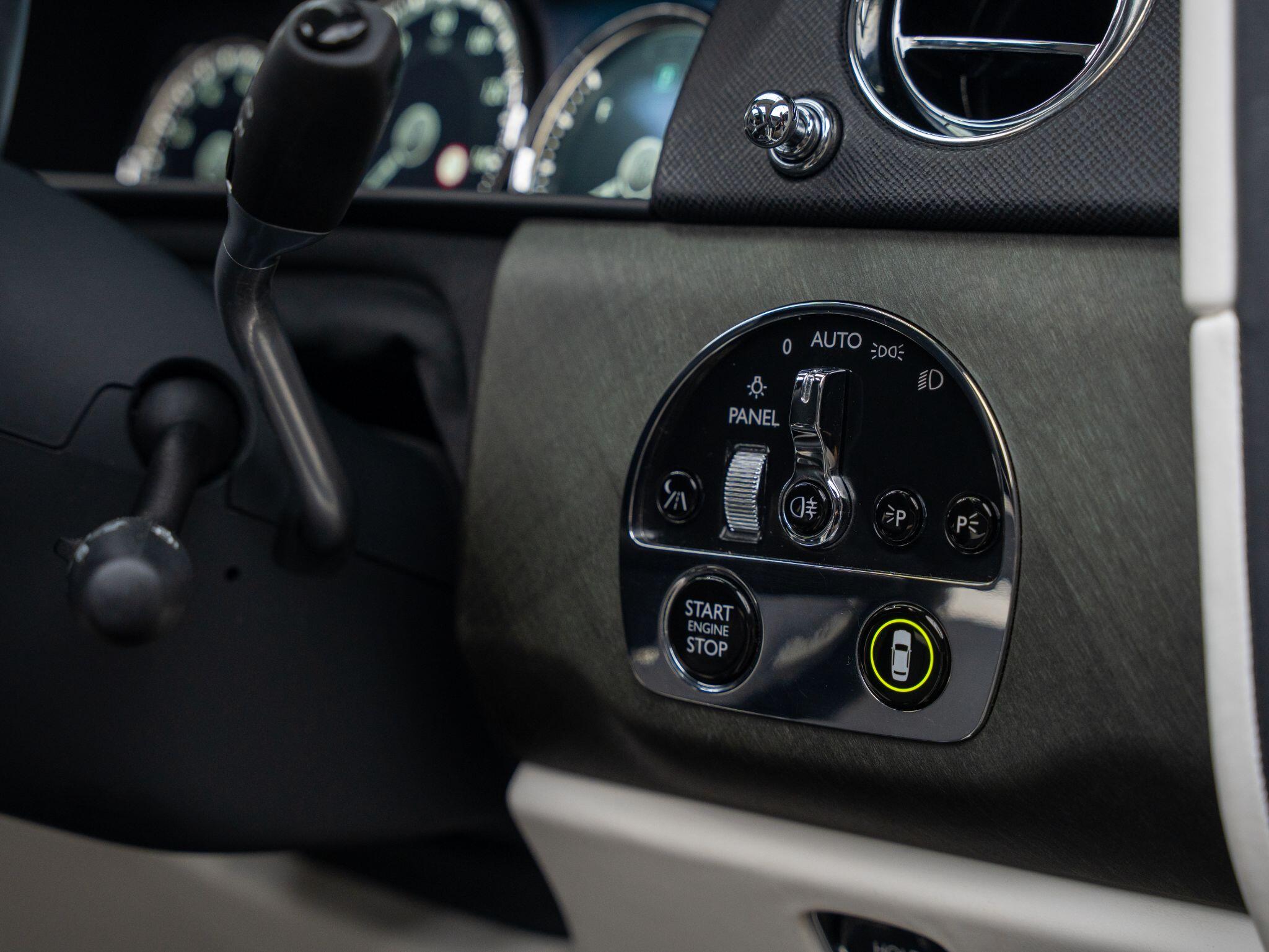 Rolls-Royce Cullinan view 36