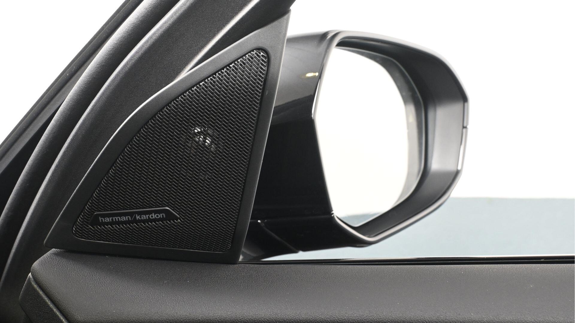 BMW X3 view 20