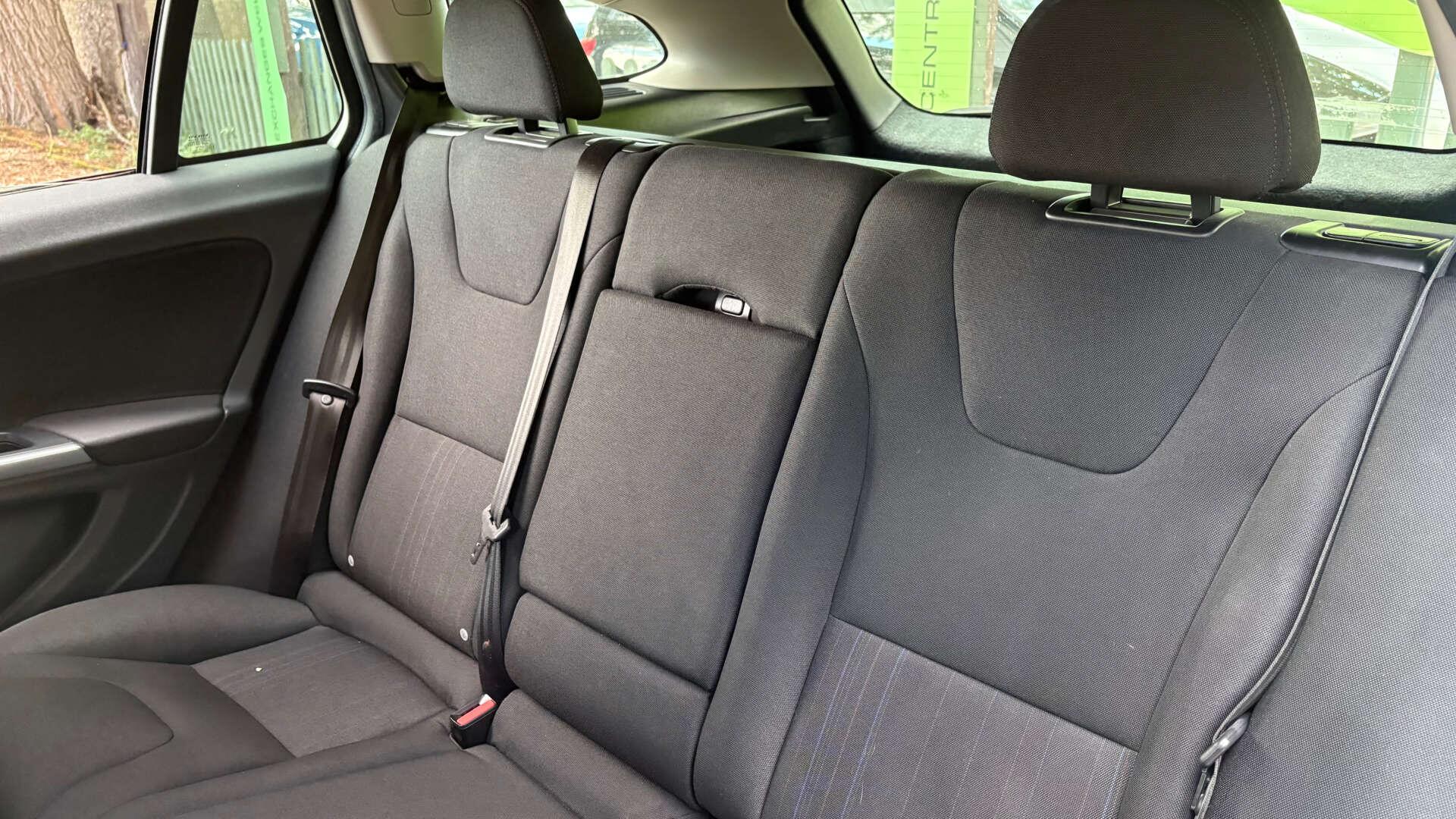 Volvo V60 view 11