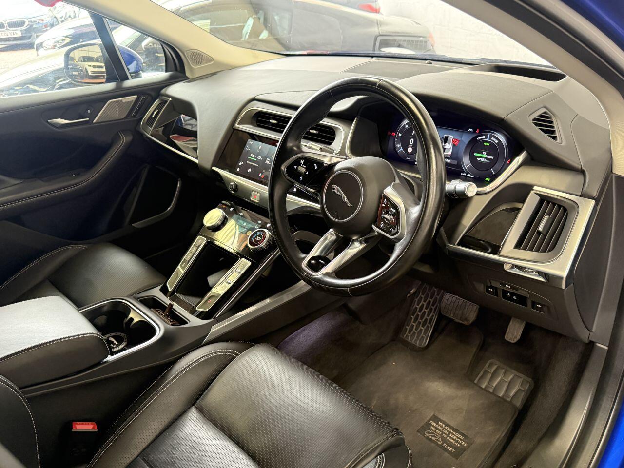 Jaguar I-Pace view 33