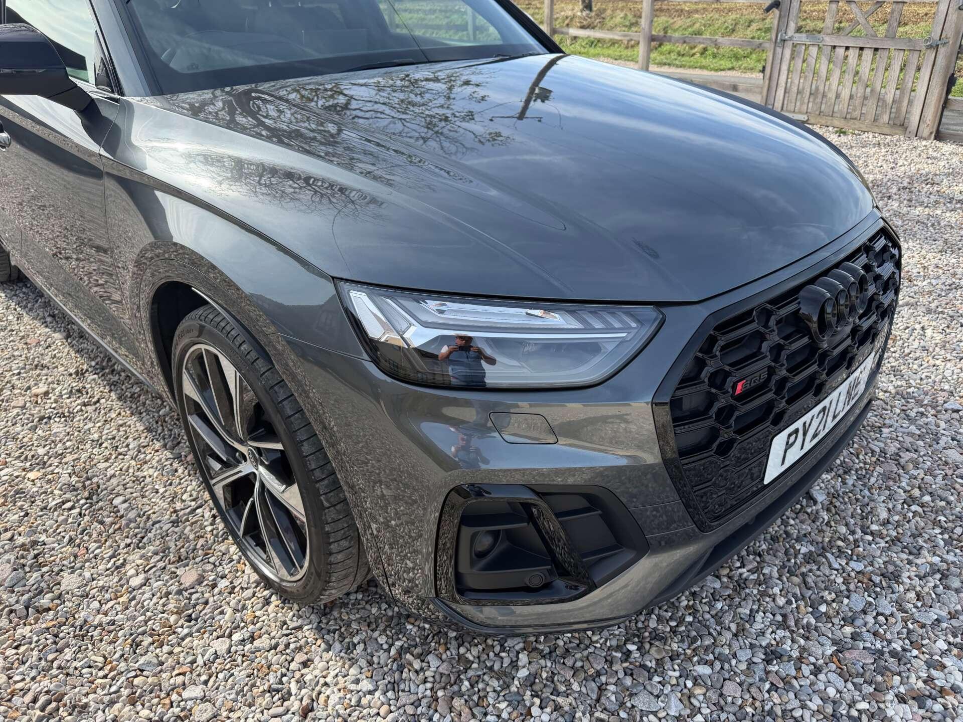Audi SQ5 view 14