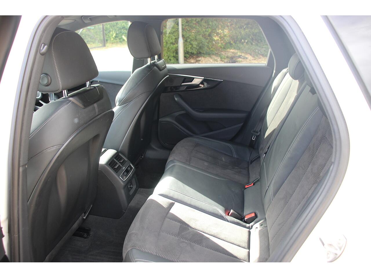 Audi A4 Avant view 19