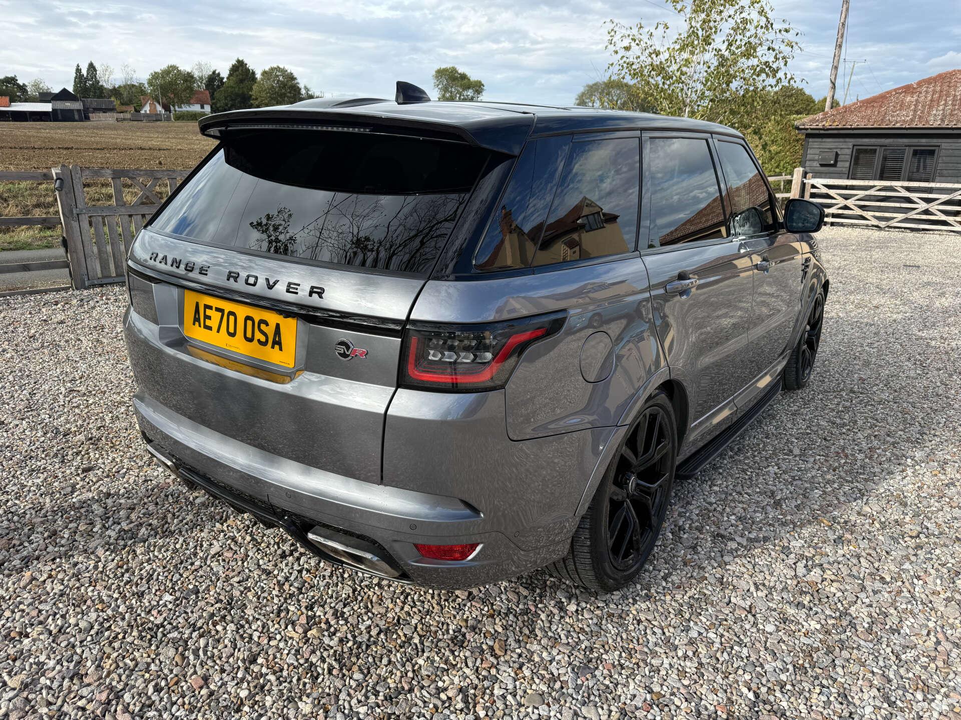 Land Rover Range Rover Sport view 4
