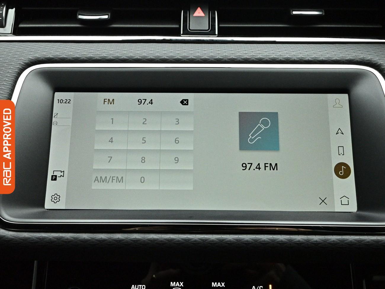 Land Rover Range Rover Evoque view 3