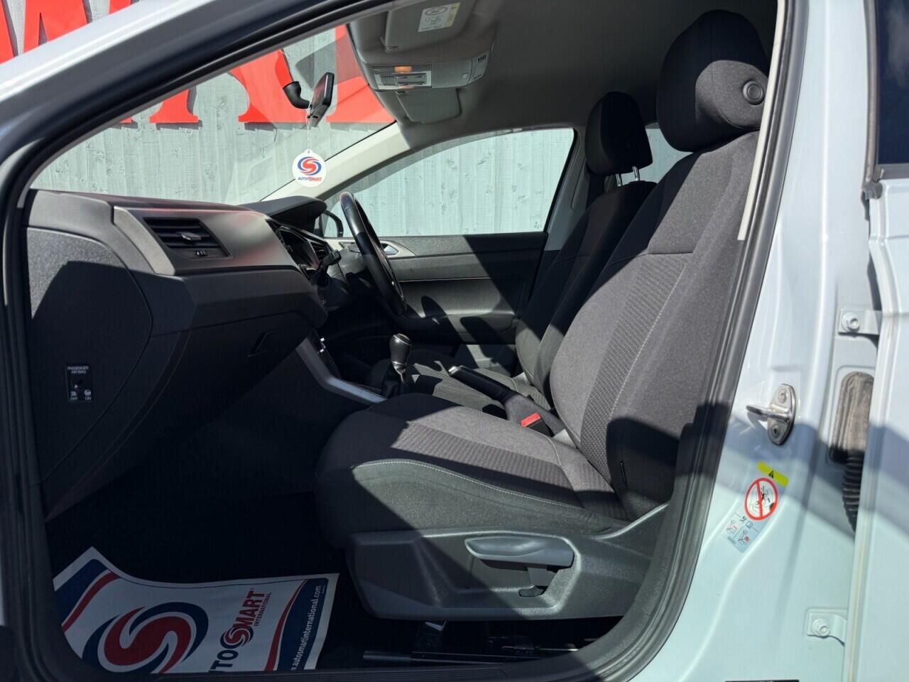 Volkswagen Polo view 20