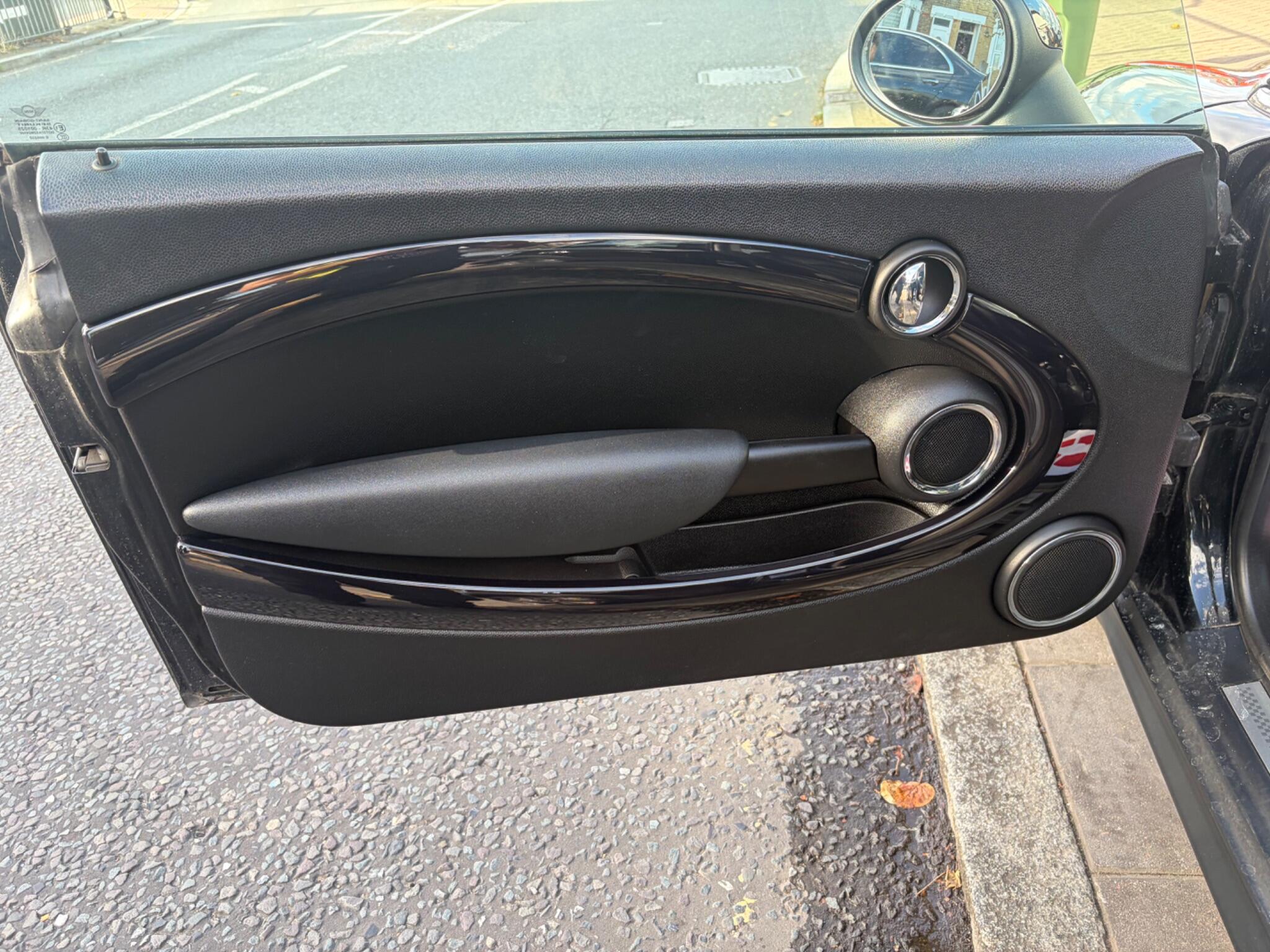 Mini Hatch view 76