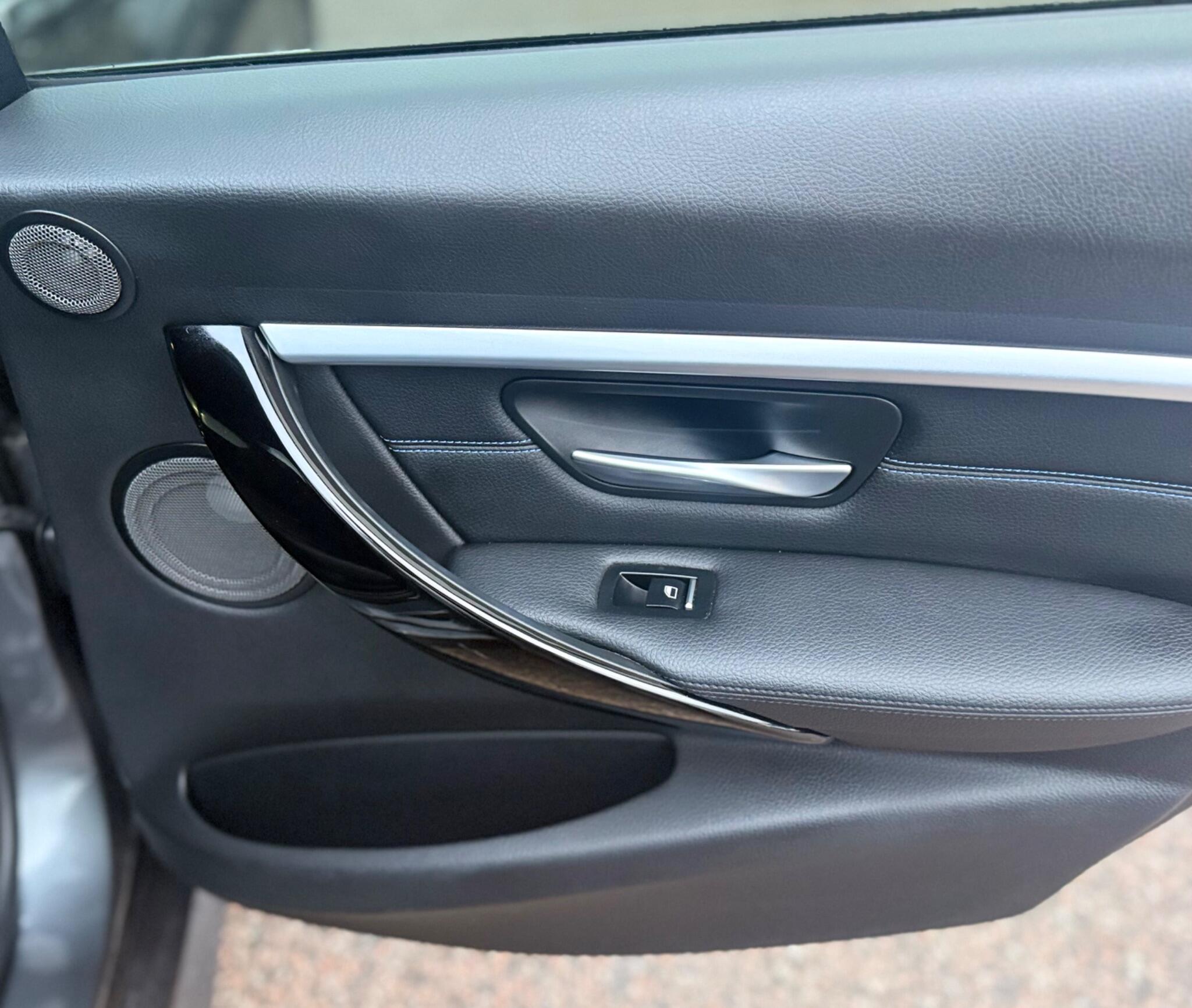 BMW 3 Series view 20