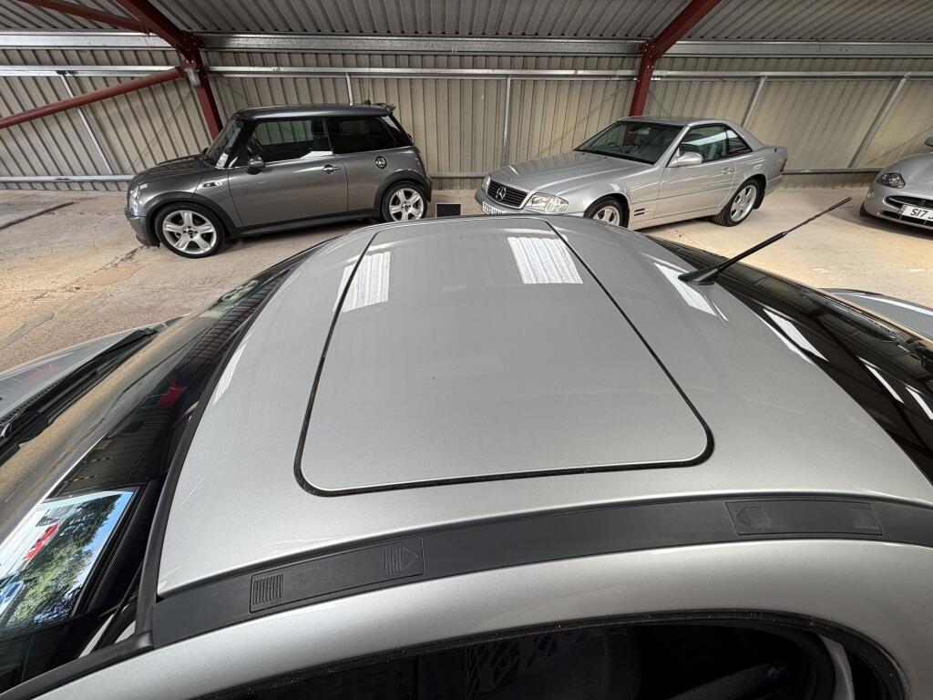 Vauxhall Tigra view 19