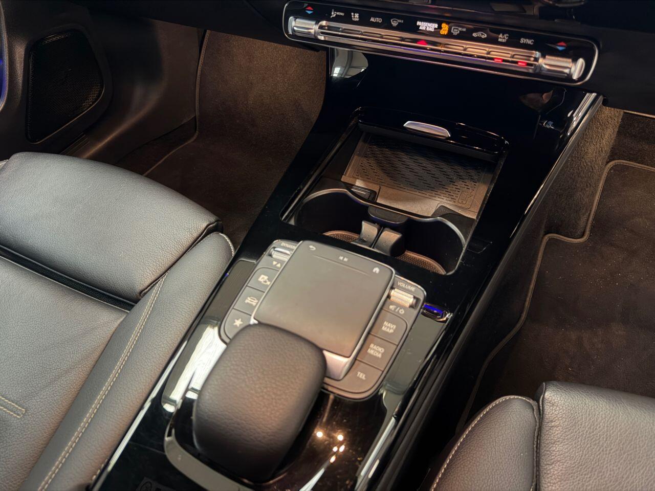 Mercedes-Benz Cla view 25