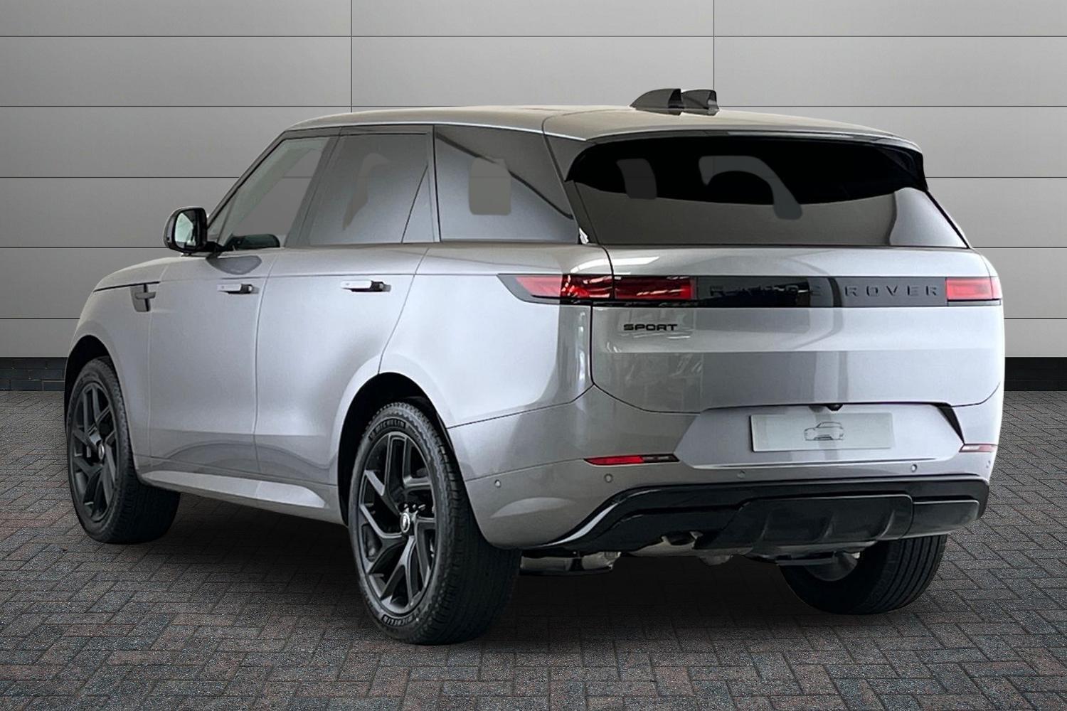Land Rover Range Rover Sport view 2