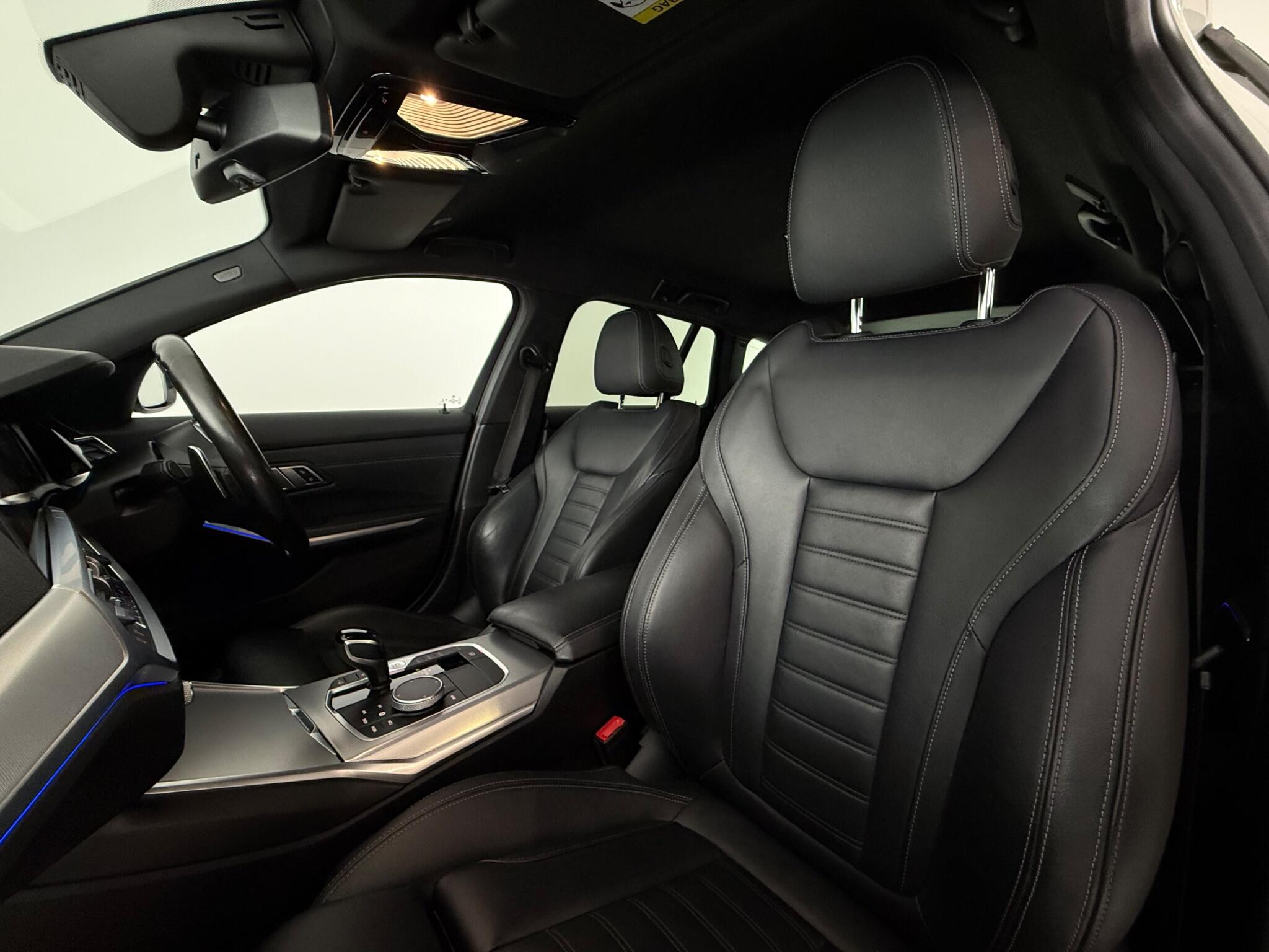 BMW 3 Series view 28