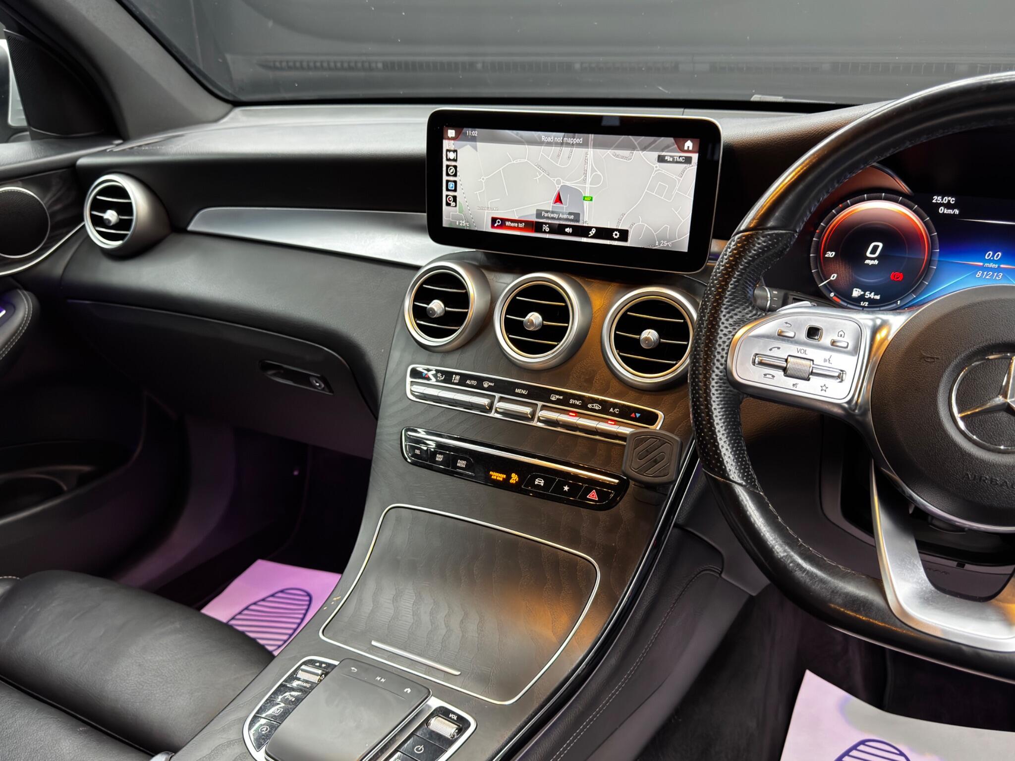 Mercedes-Benz GLC view 24