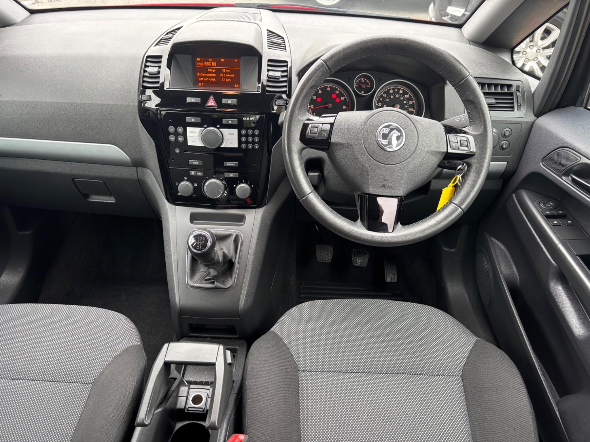 Vauxhall Zafira view 13