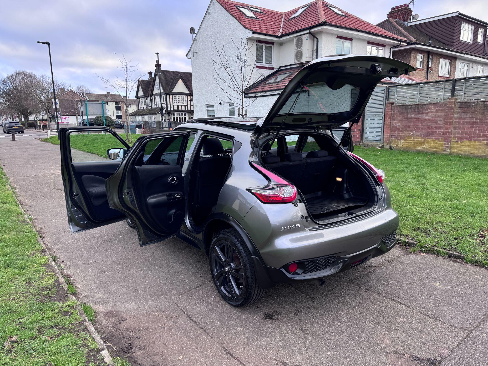 2015 Nissan Juke image 31