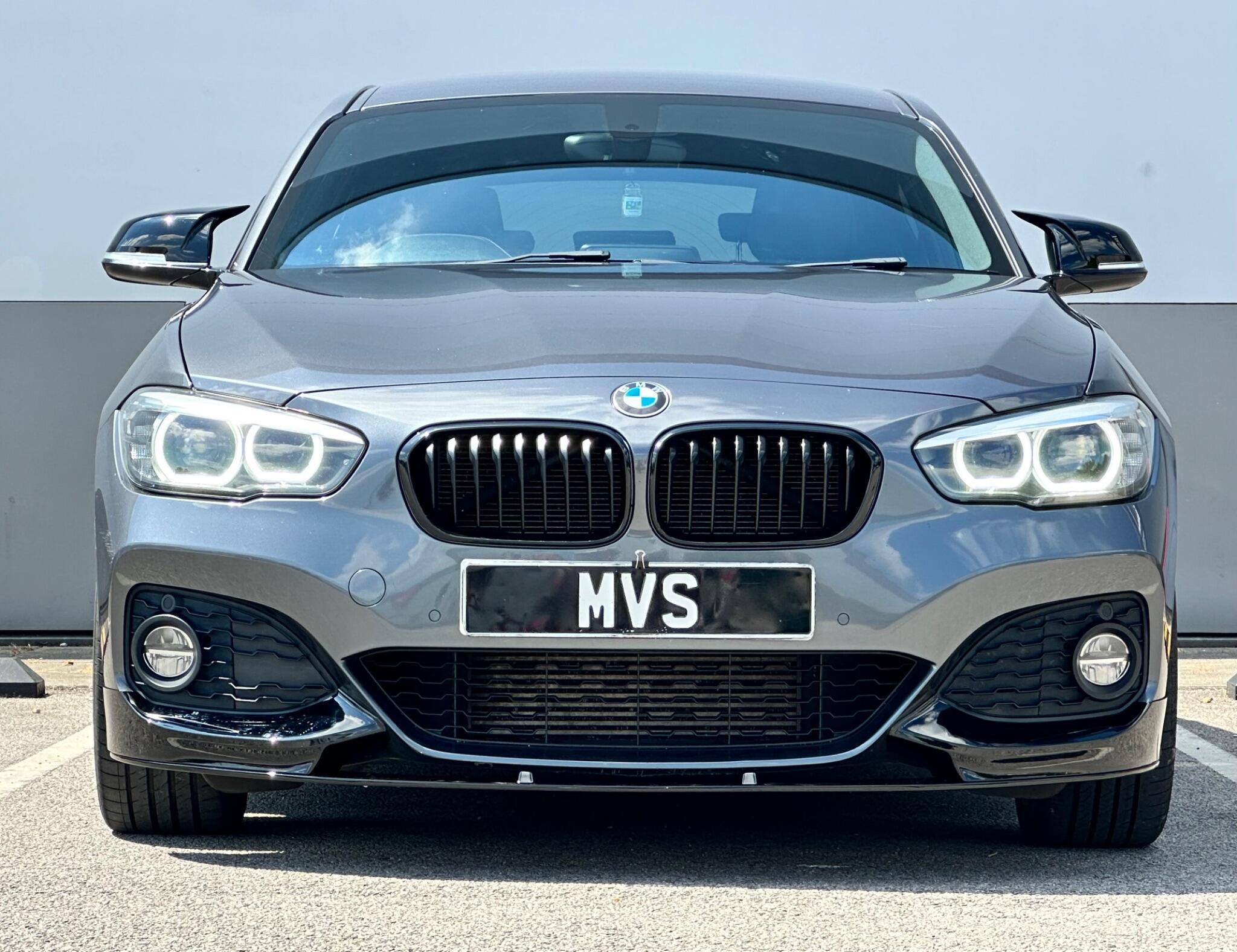 BMW 1 Series view 3