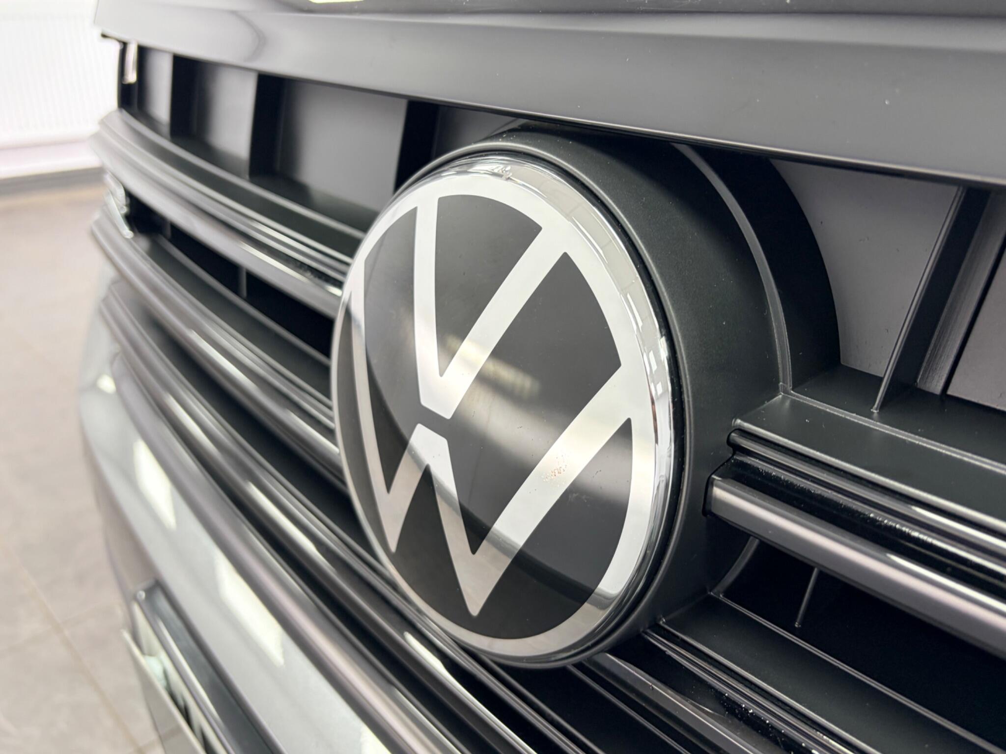 Volkswagen Touareg view 33