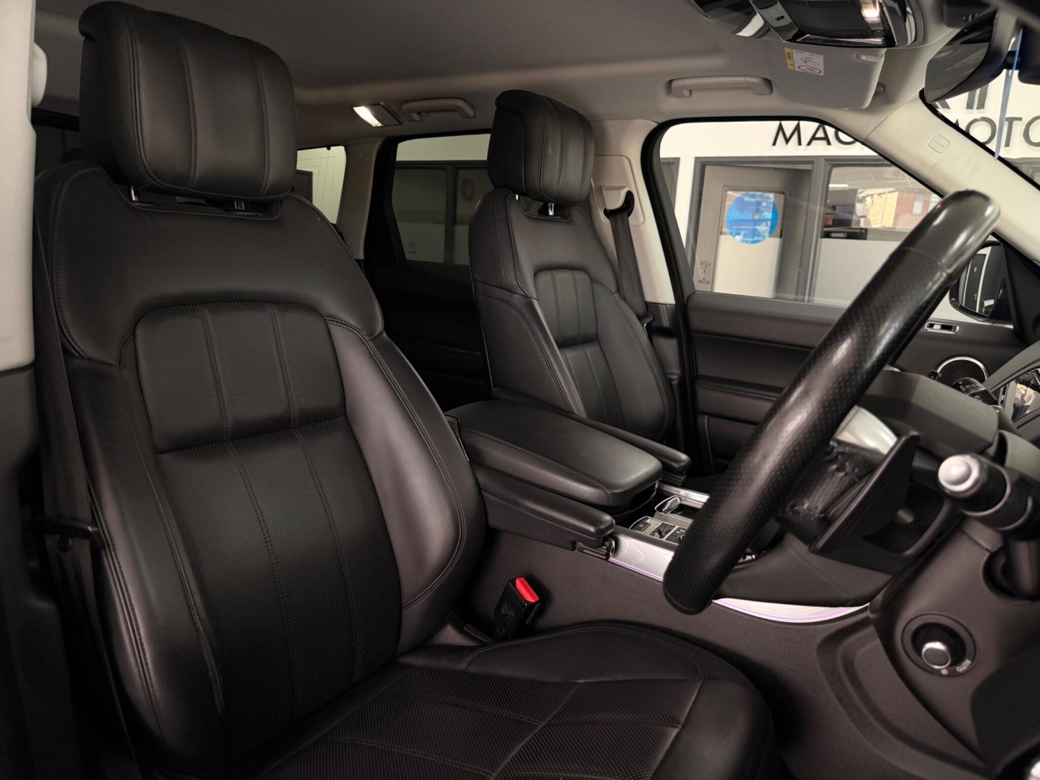 Land Rover Range Rover Sport view 17