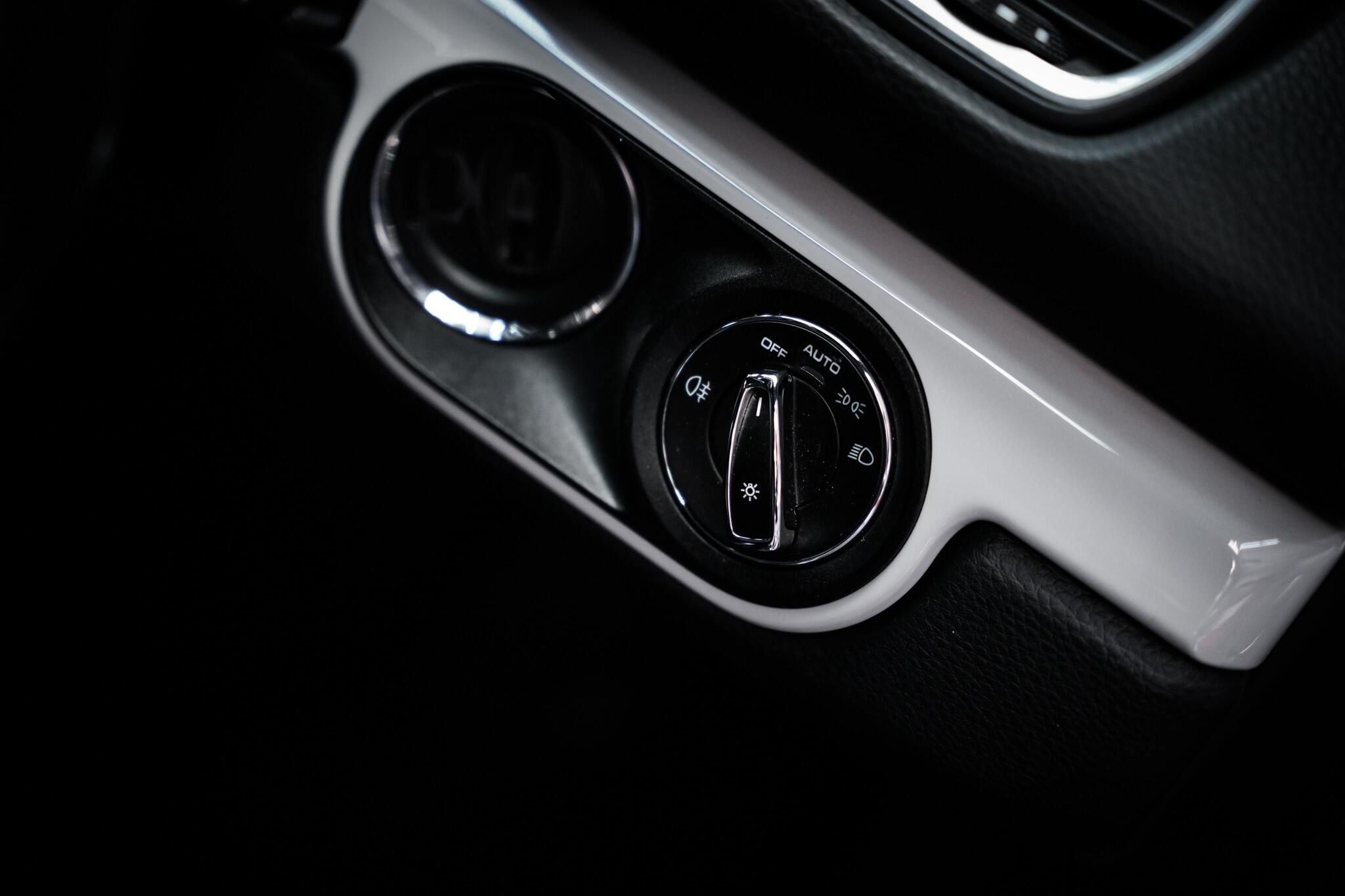 Porsche Cayman view 53