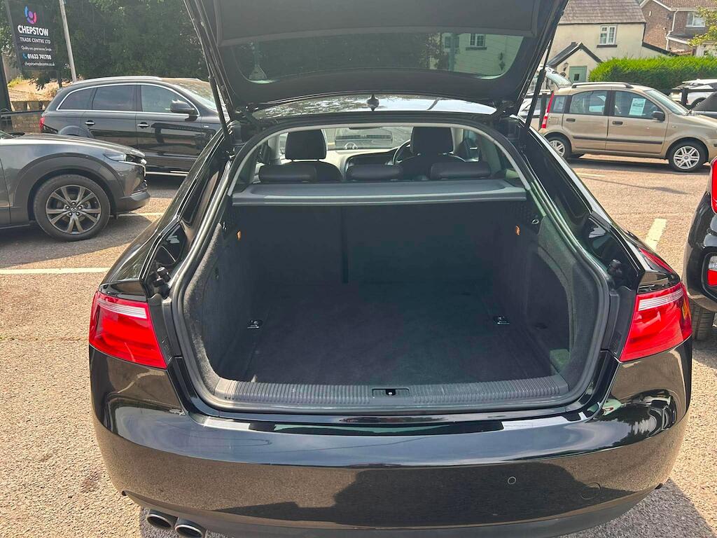 Audi A5 view 14