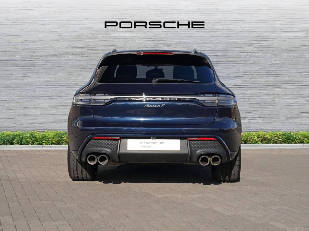 Porsche Macan view 6