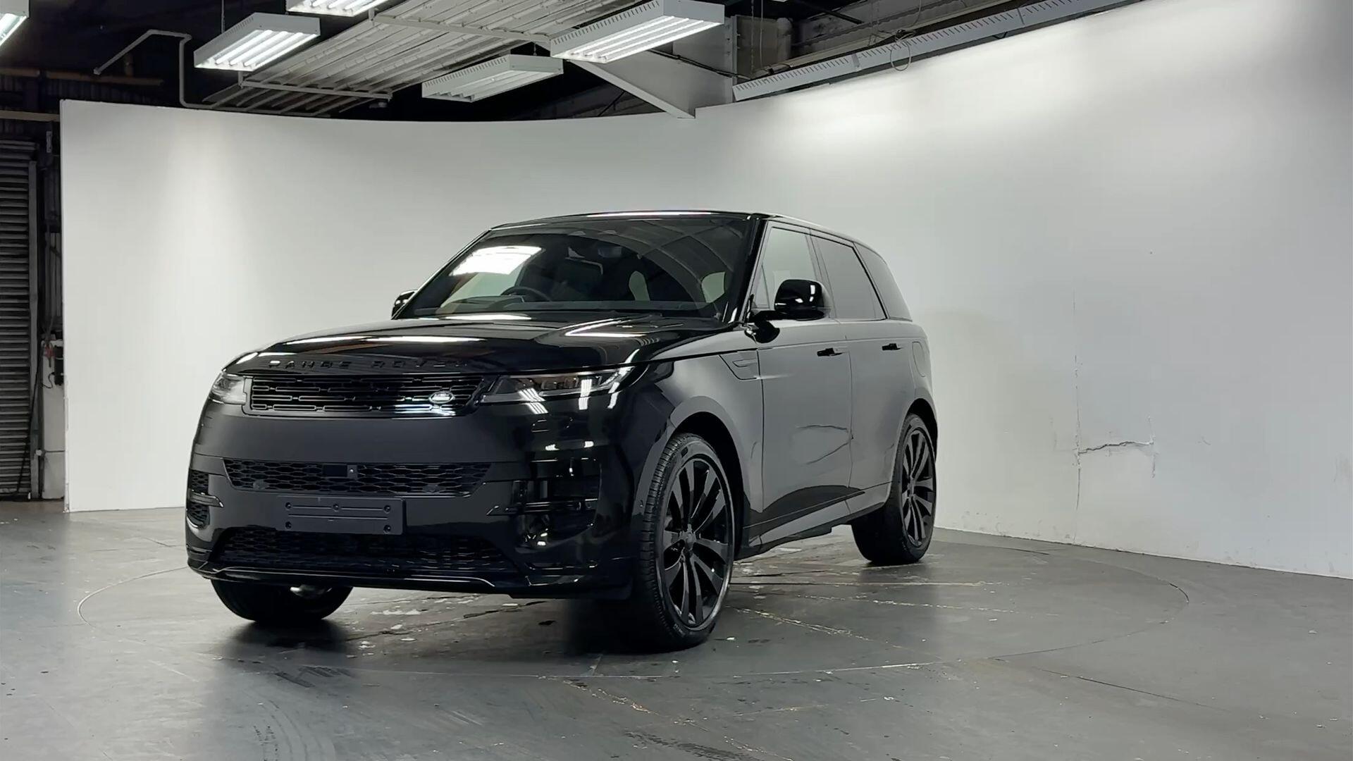 Land Rover Range Rover Sport view 30