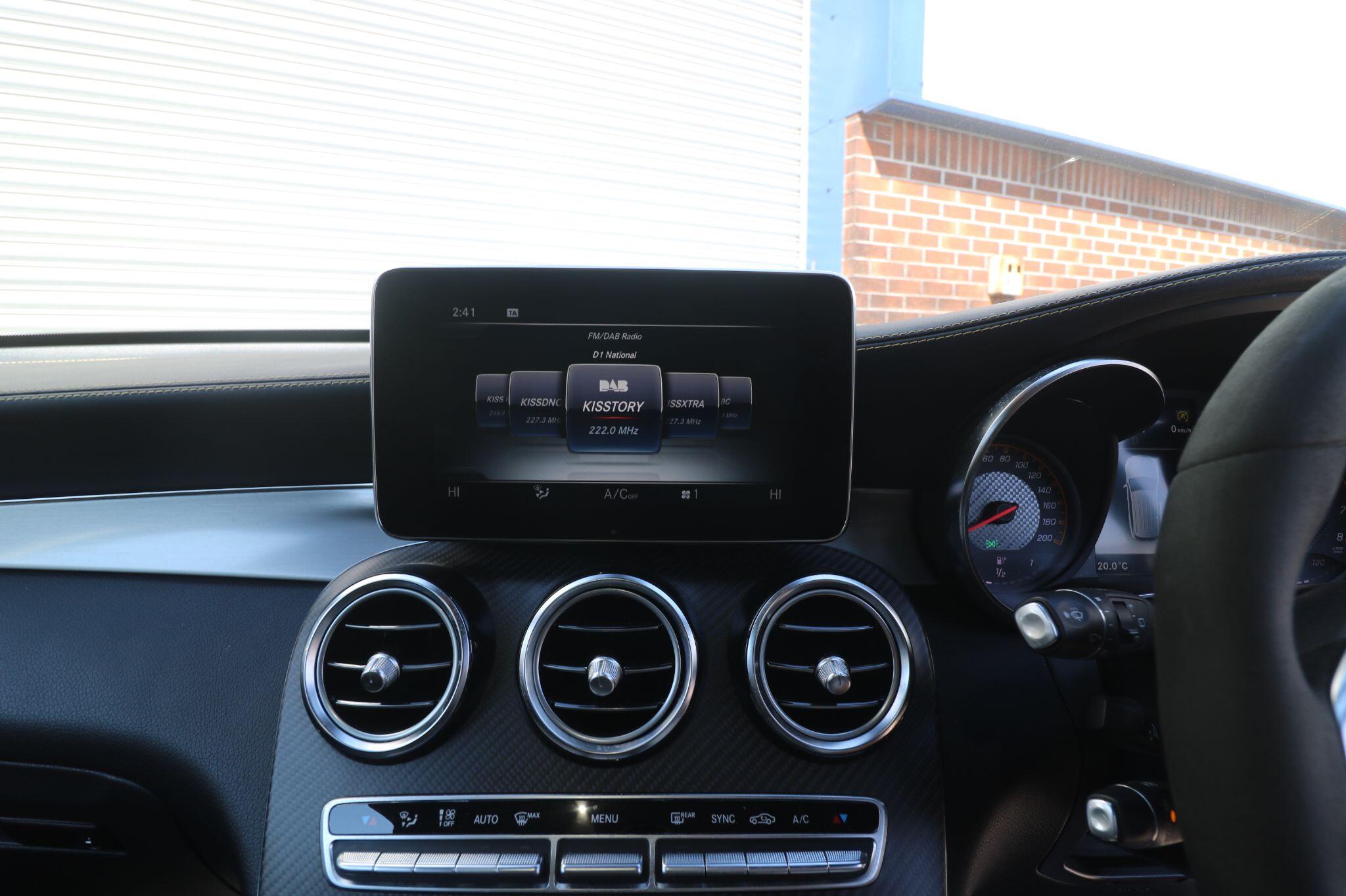 Mercedes-Benz GLC view 34