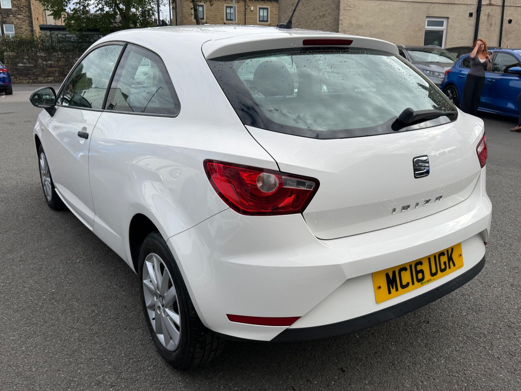 Seat Ibiza view 8