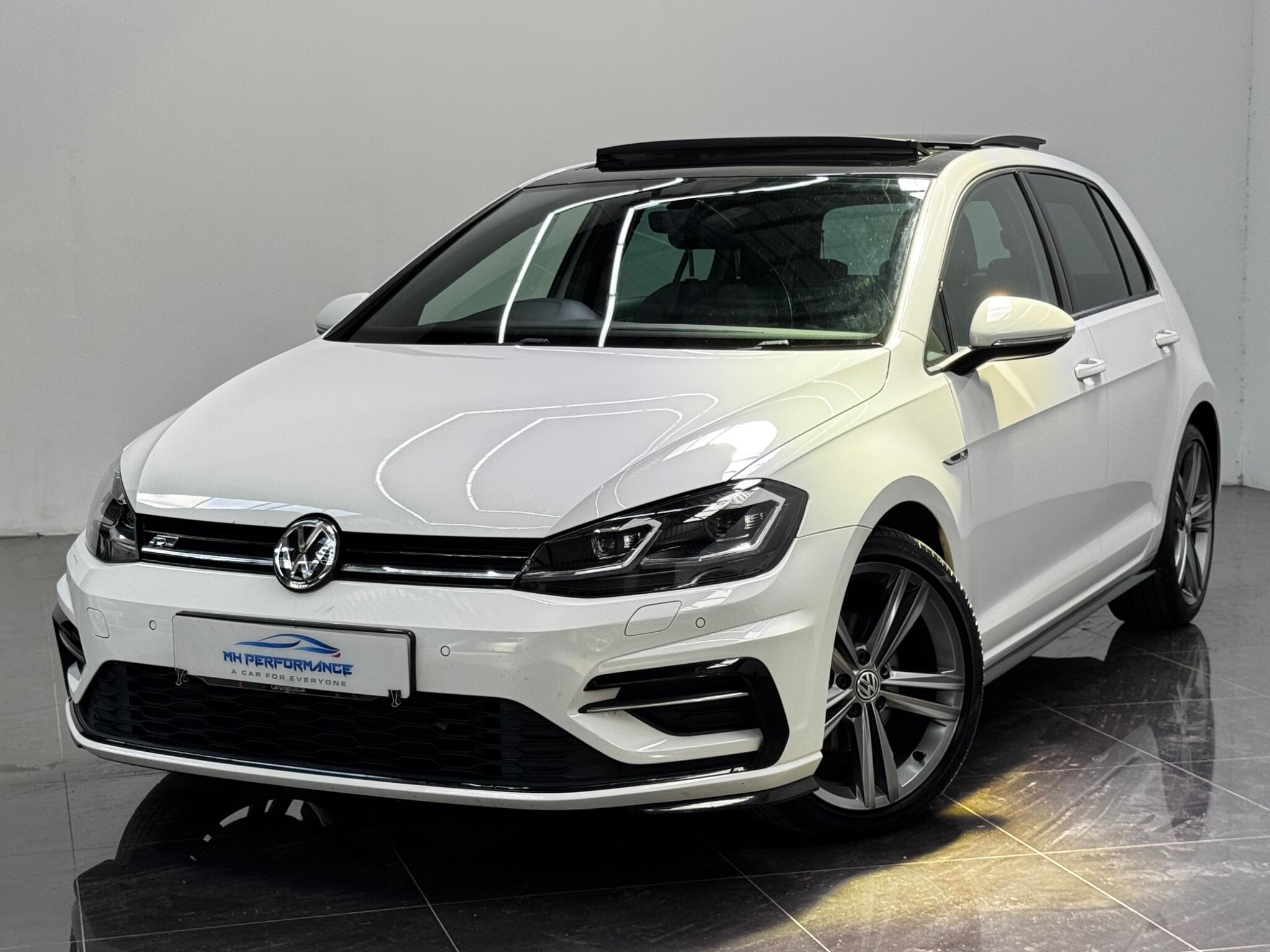 2018 Volkswagen Golf in White for sale