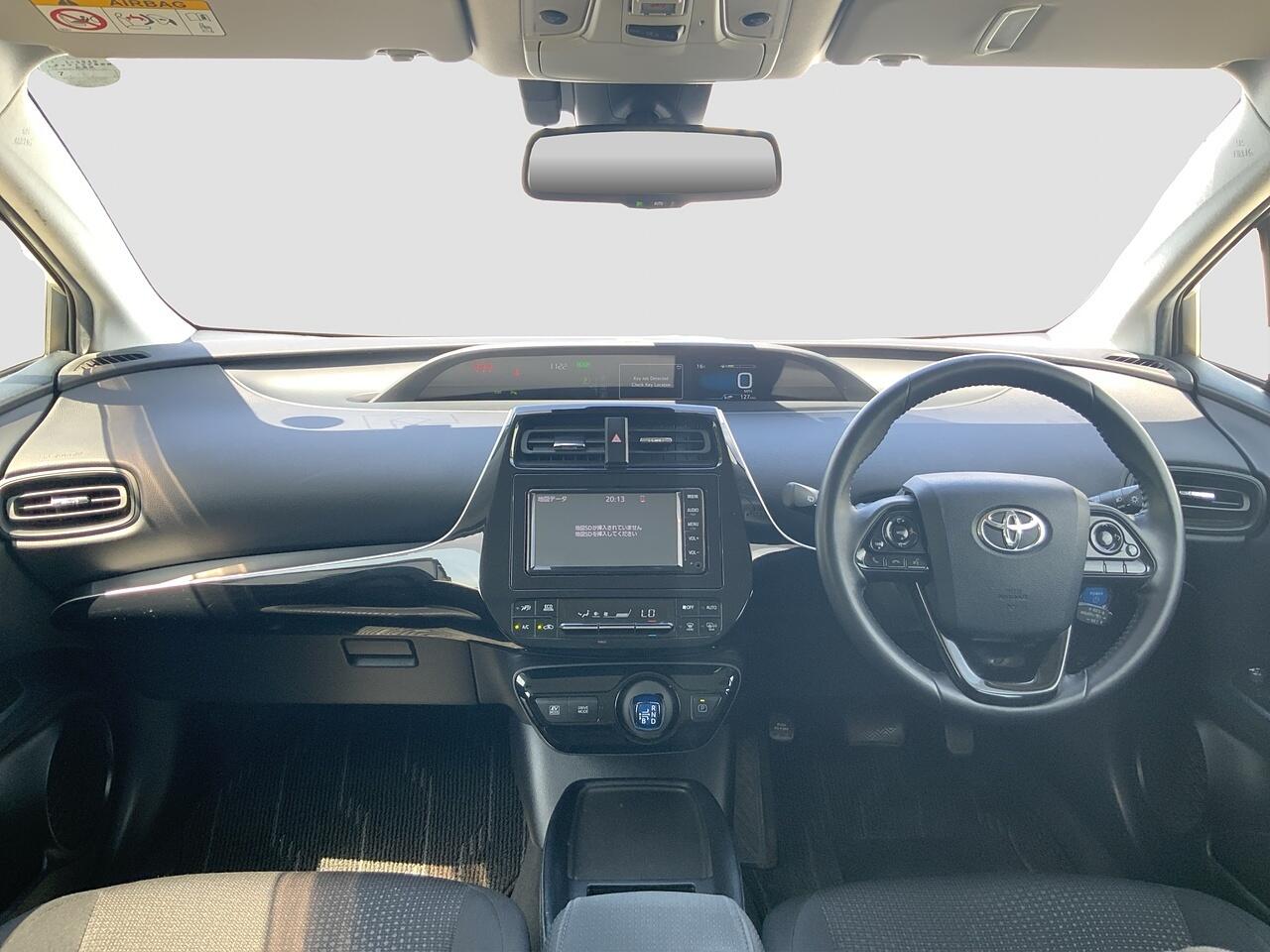 Toyota Prius view 10