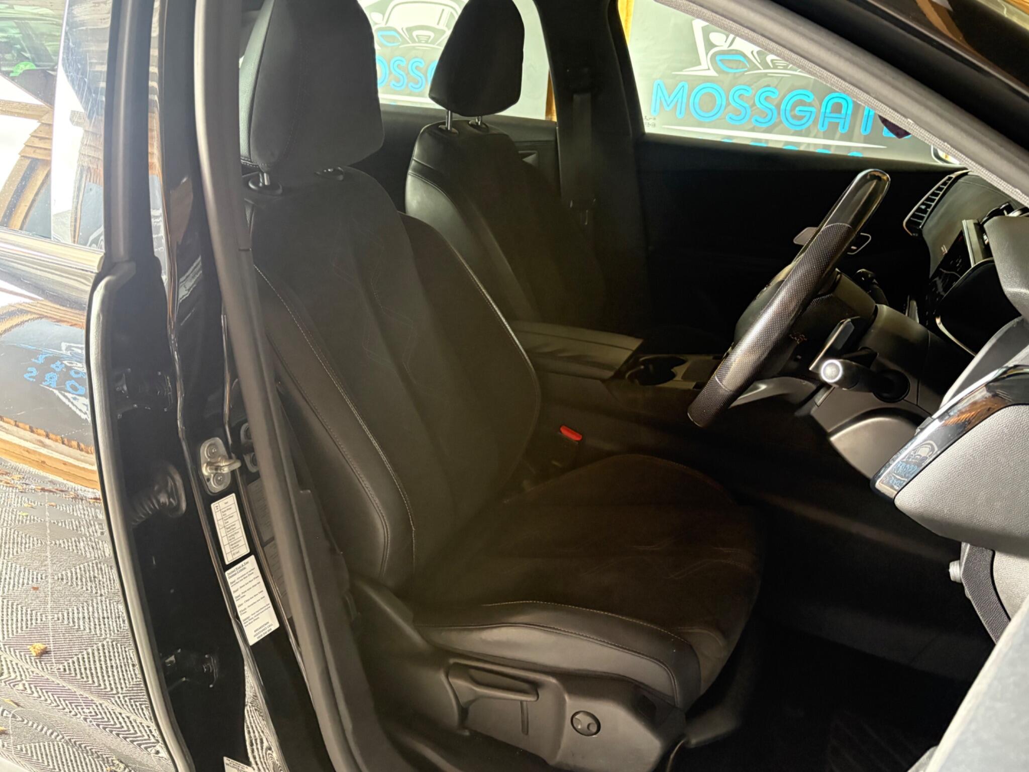 DS Automobiles DS 7 Crossback view 11