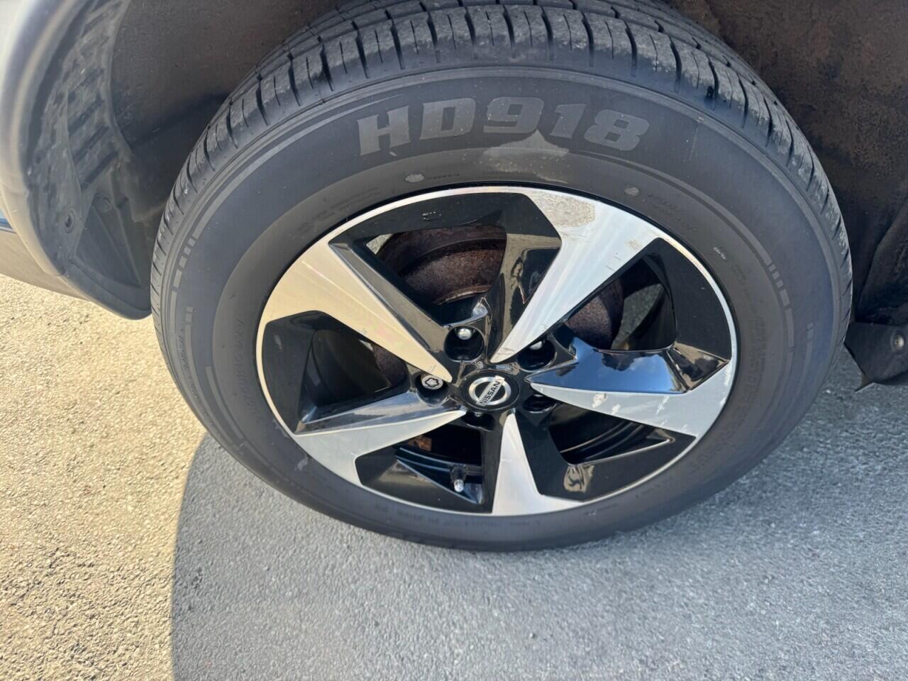 Nissan Juke view 58
