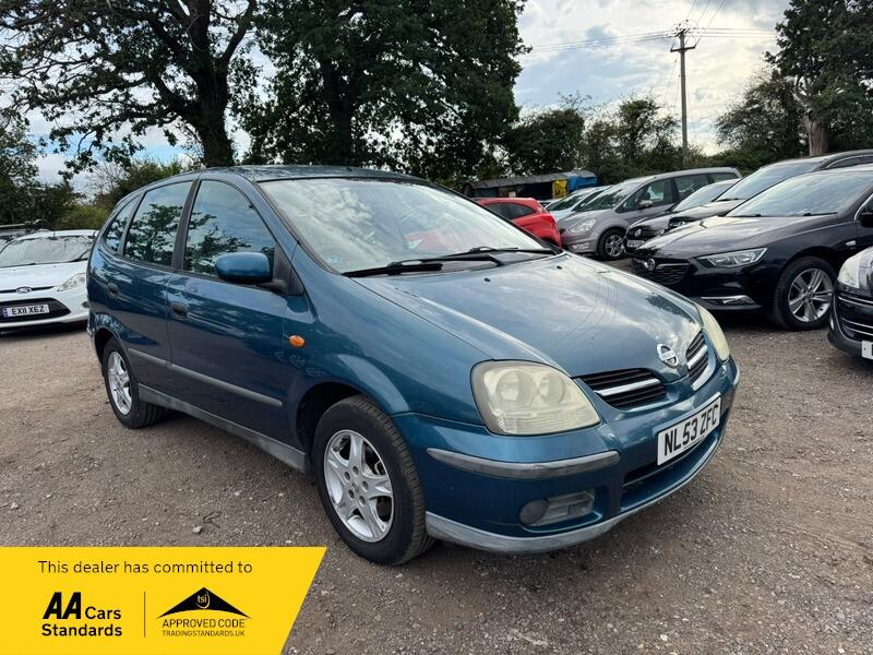Nissan Almera Tino