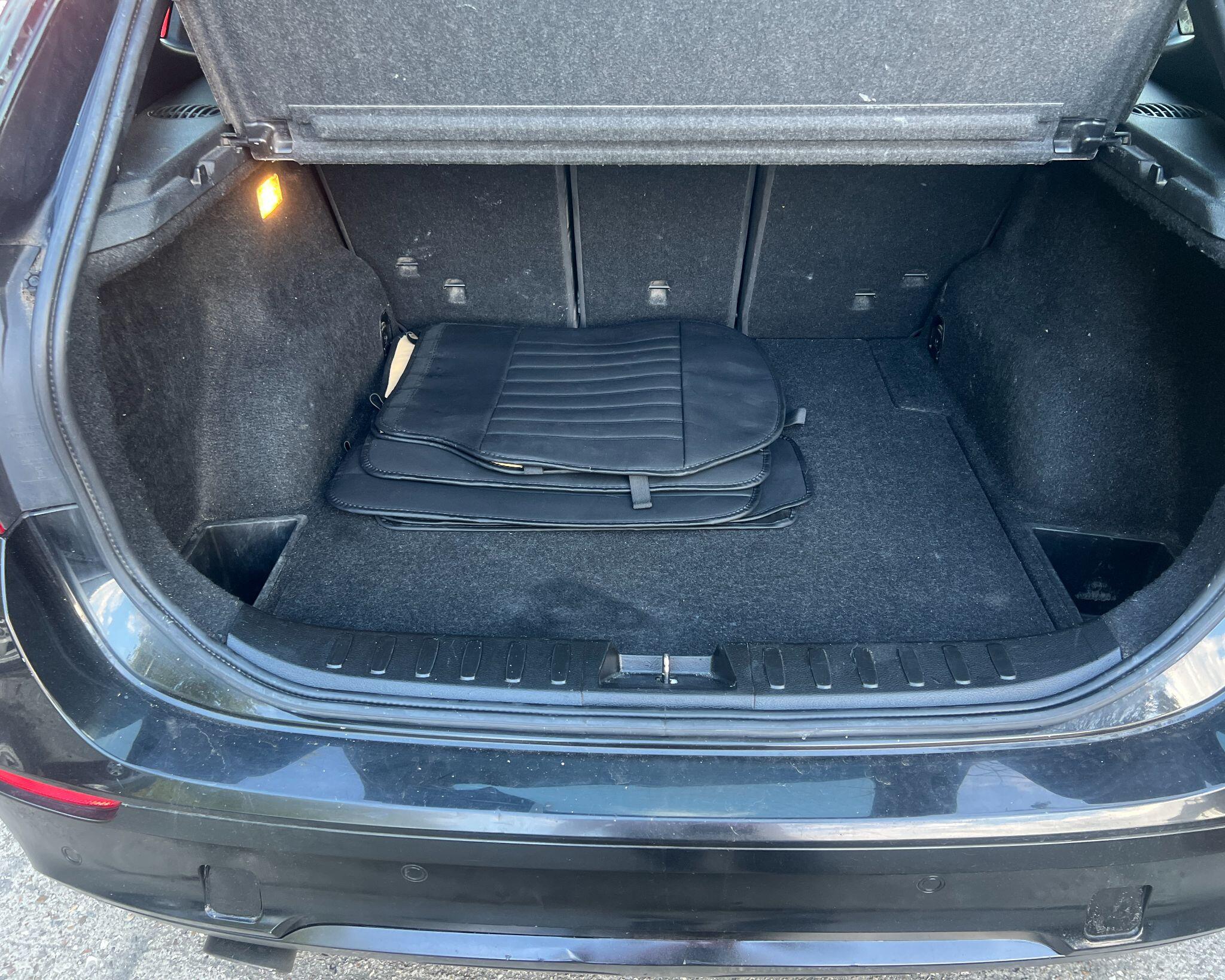 BMW X1 view 13