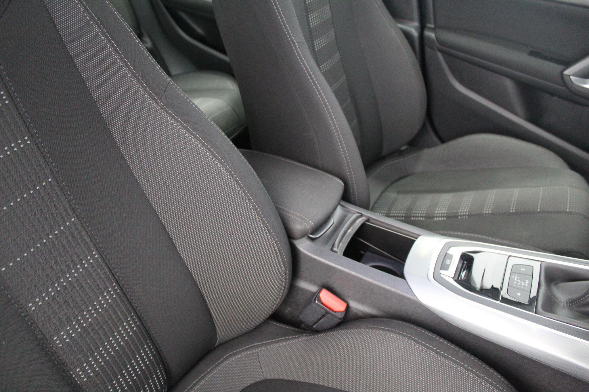 Peugeot 308 view 40