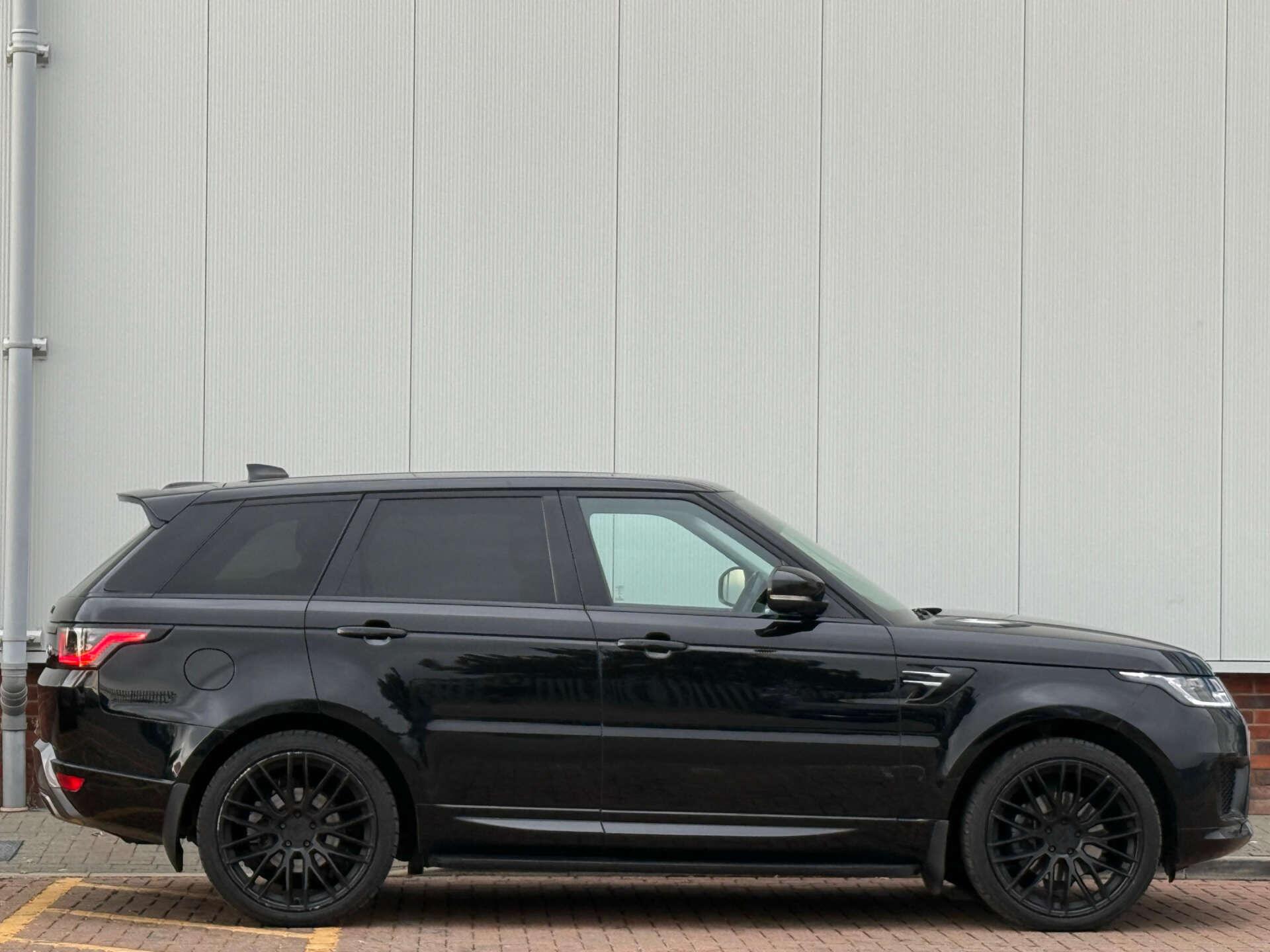 Land Rover Range Rover Sport view 9