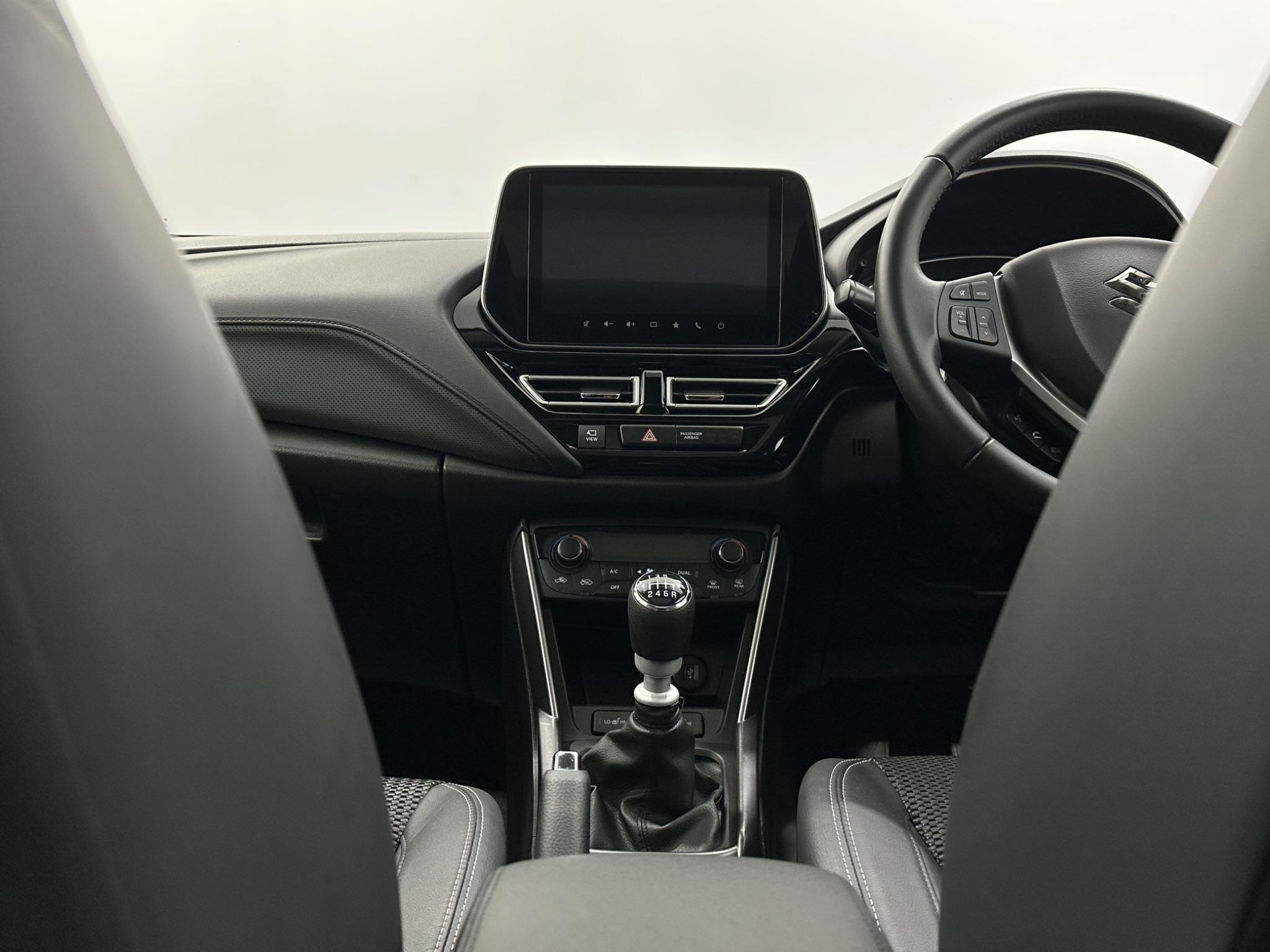 Suzuki S-Cross view 18