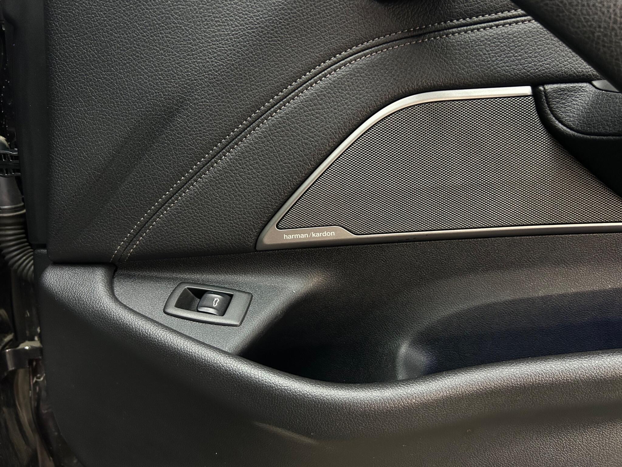 BMW 5 Series view 54