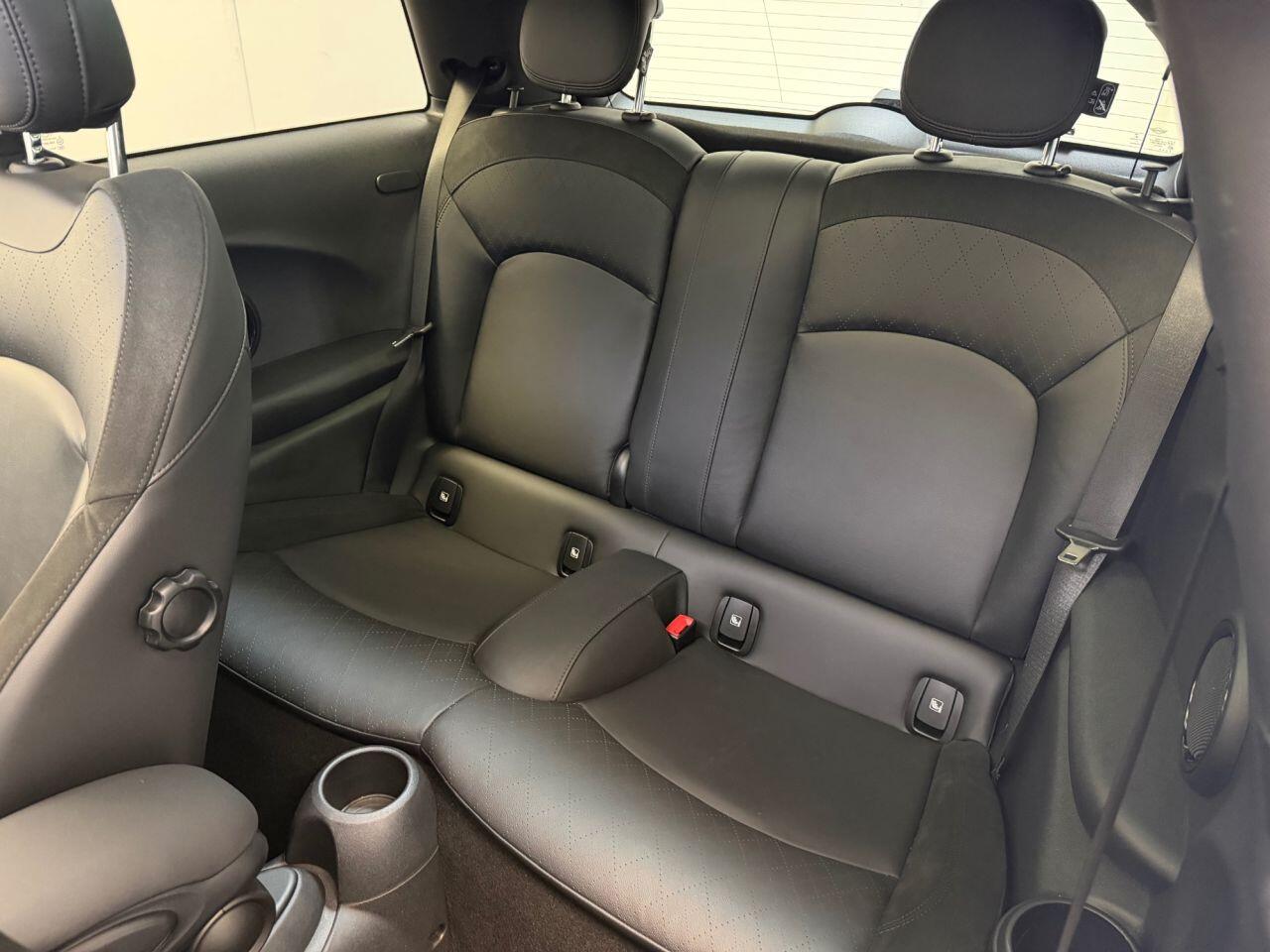 Mini Cooper view 23