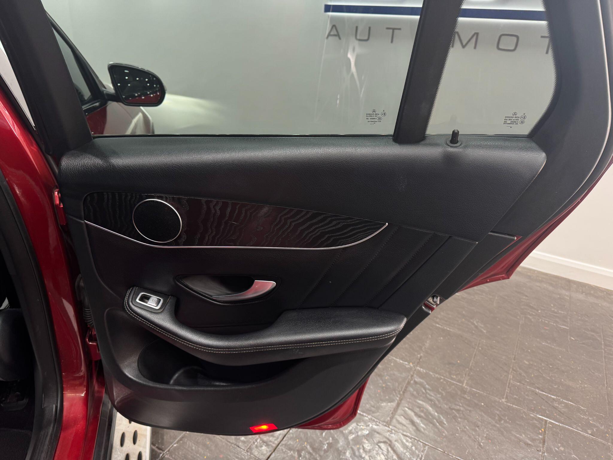 Mercedes-Benz GLC view 50