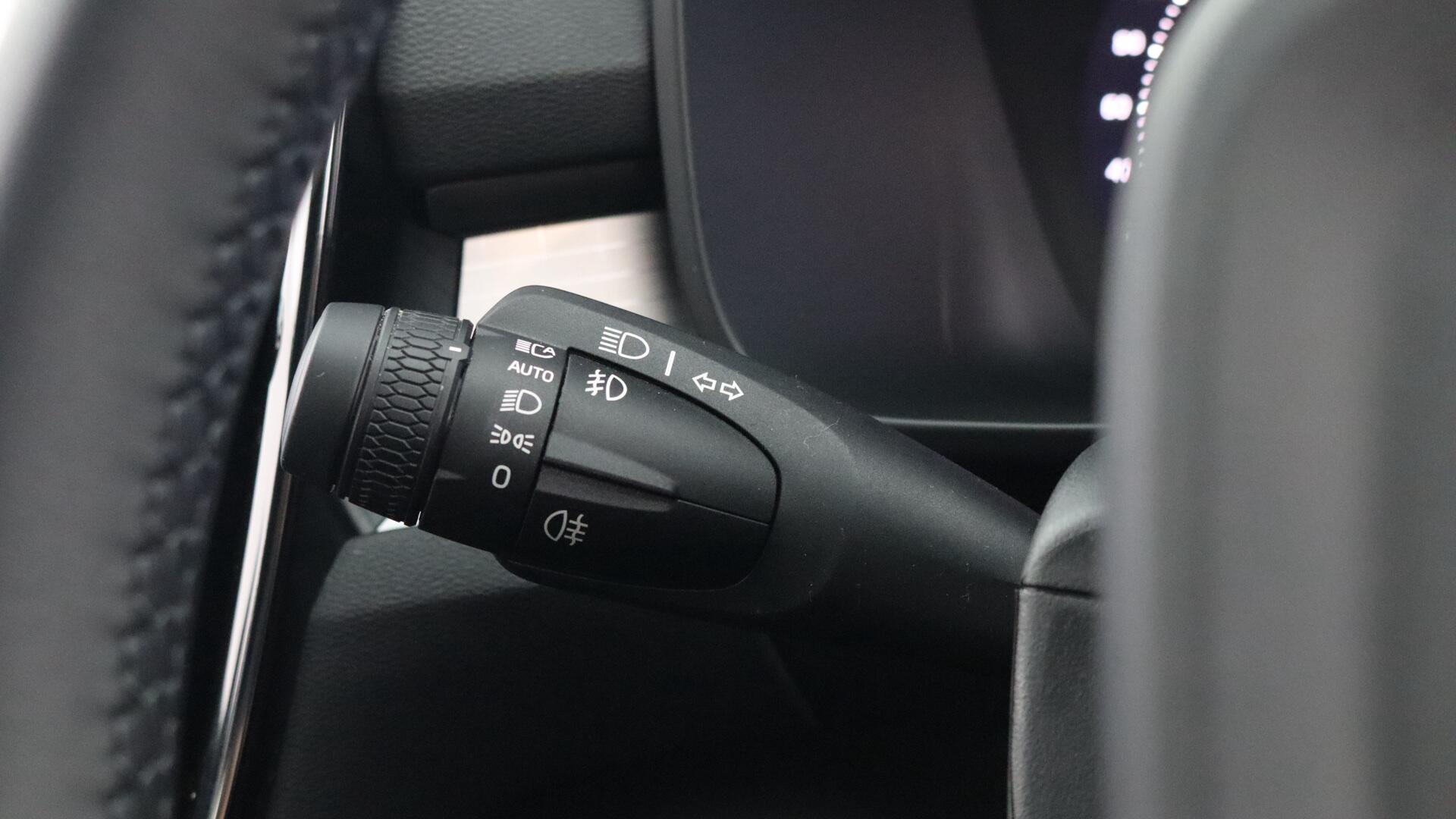 Volvo XC40 view 18