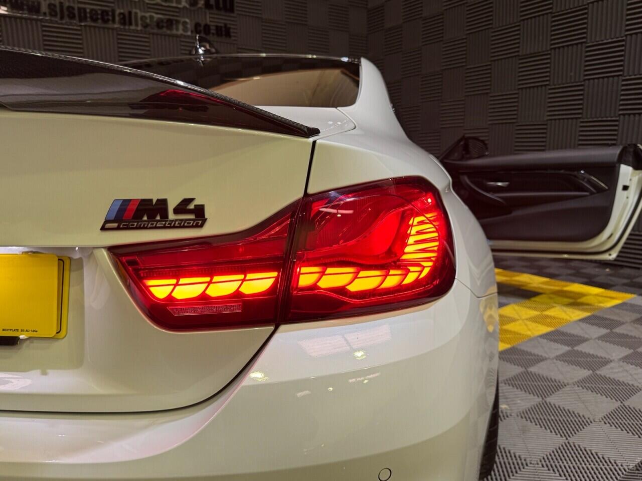 BMW M4 view 10
