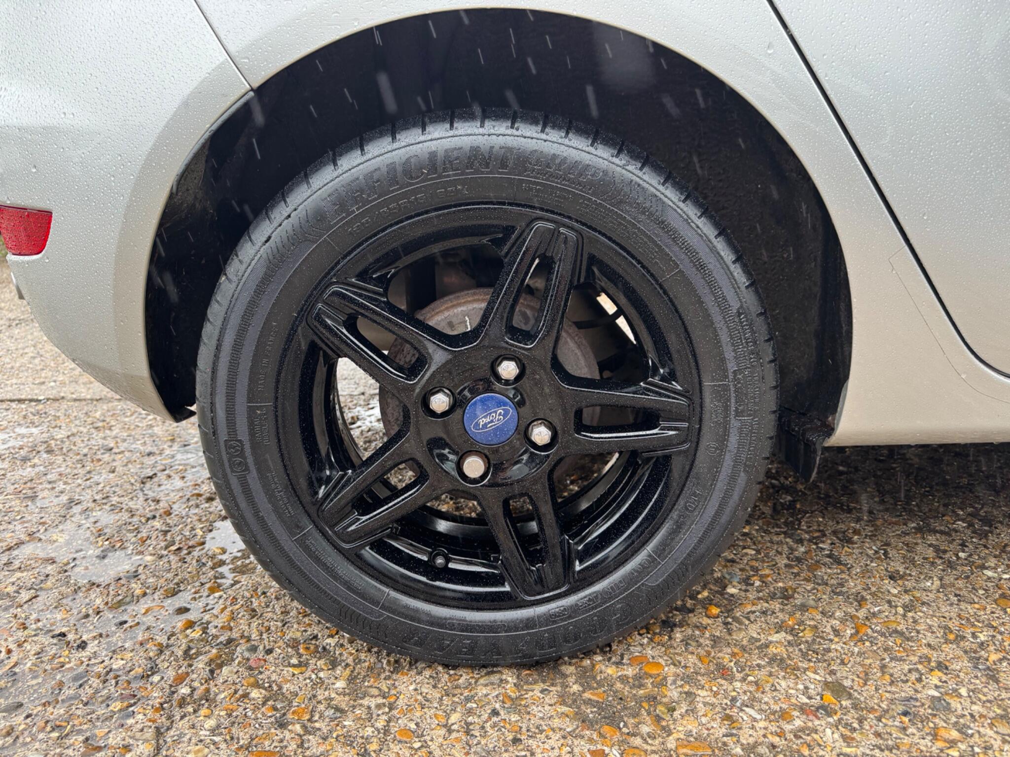 Ford Fiesta view 28