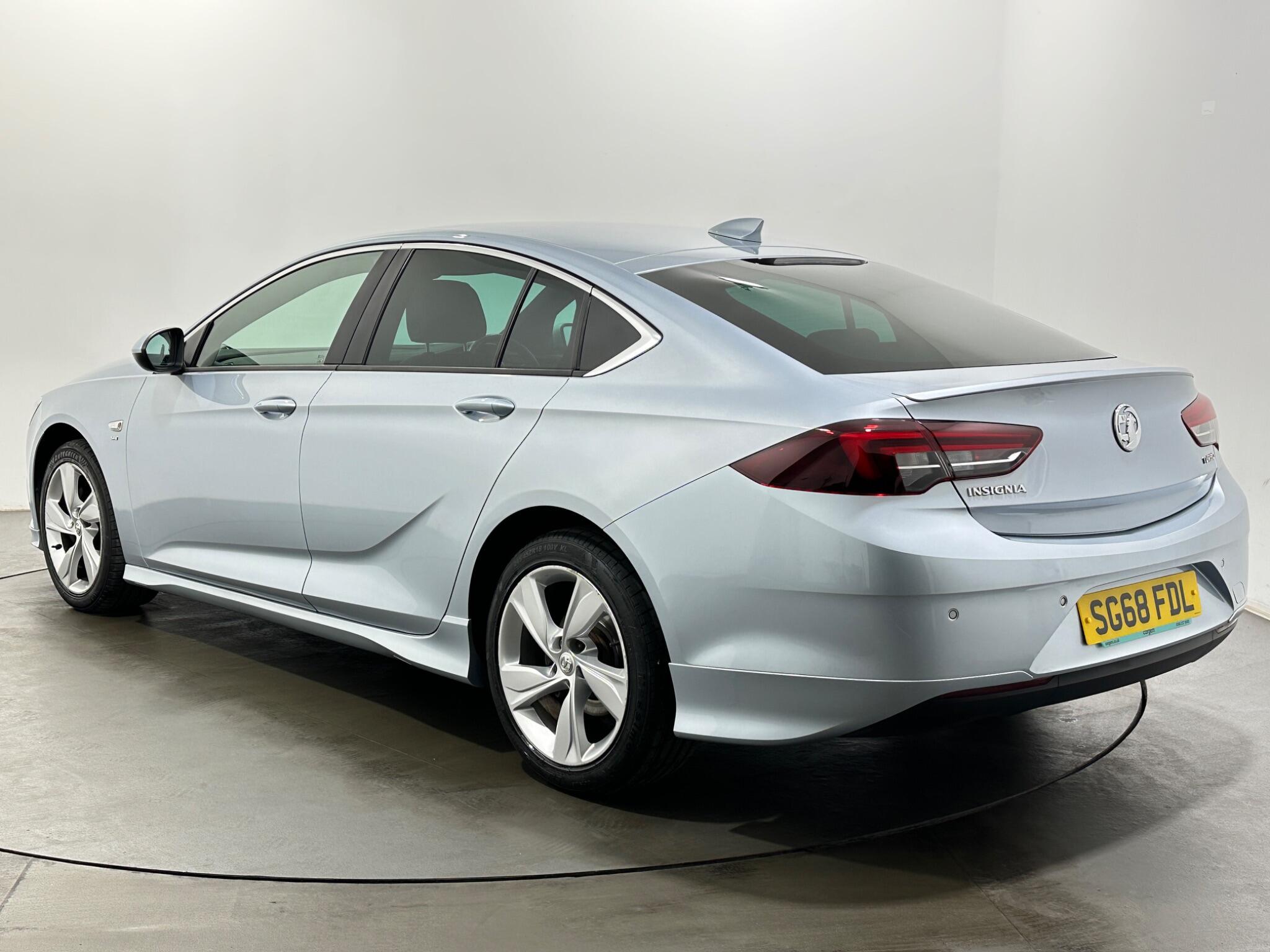 Vauxhall Insignia view 6